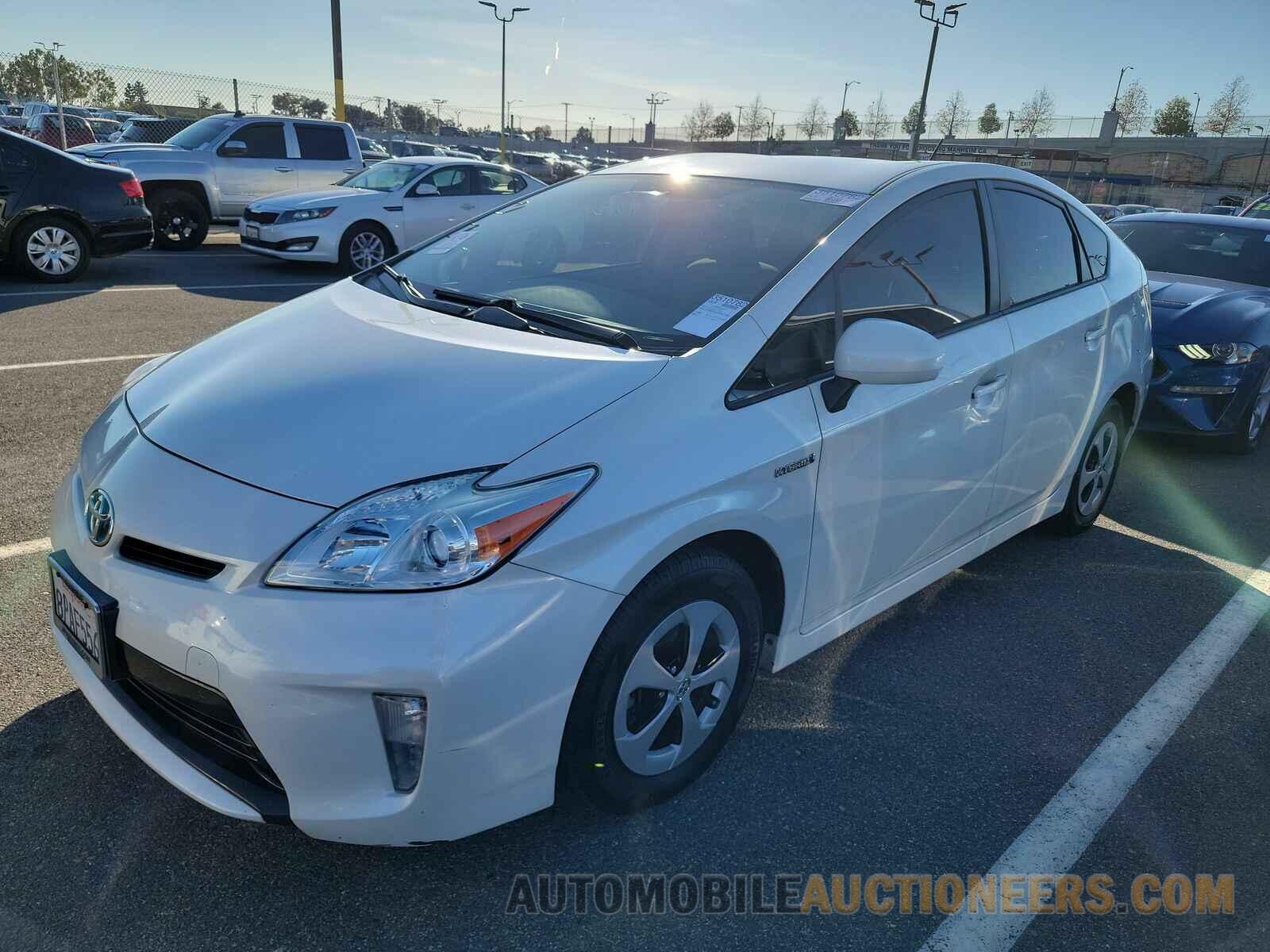 JTDKN3DU2F0451884 Toyota Prius 2015