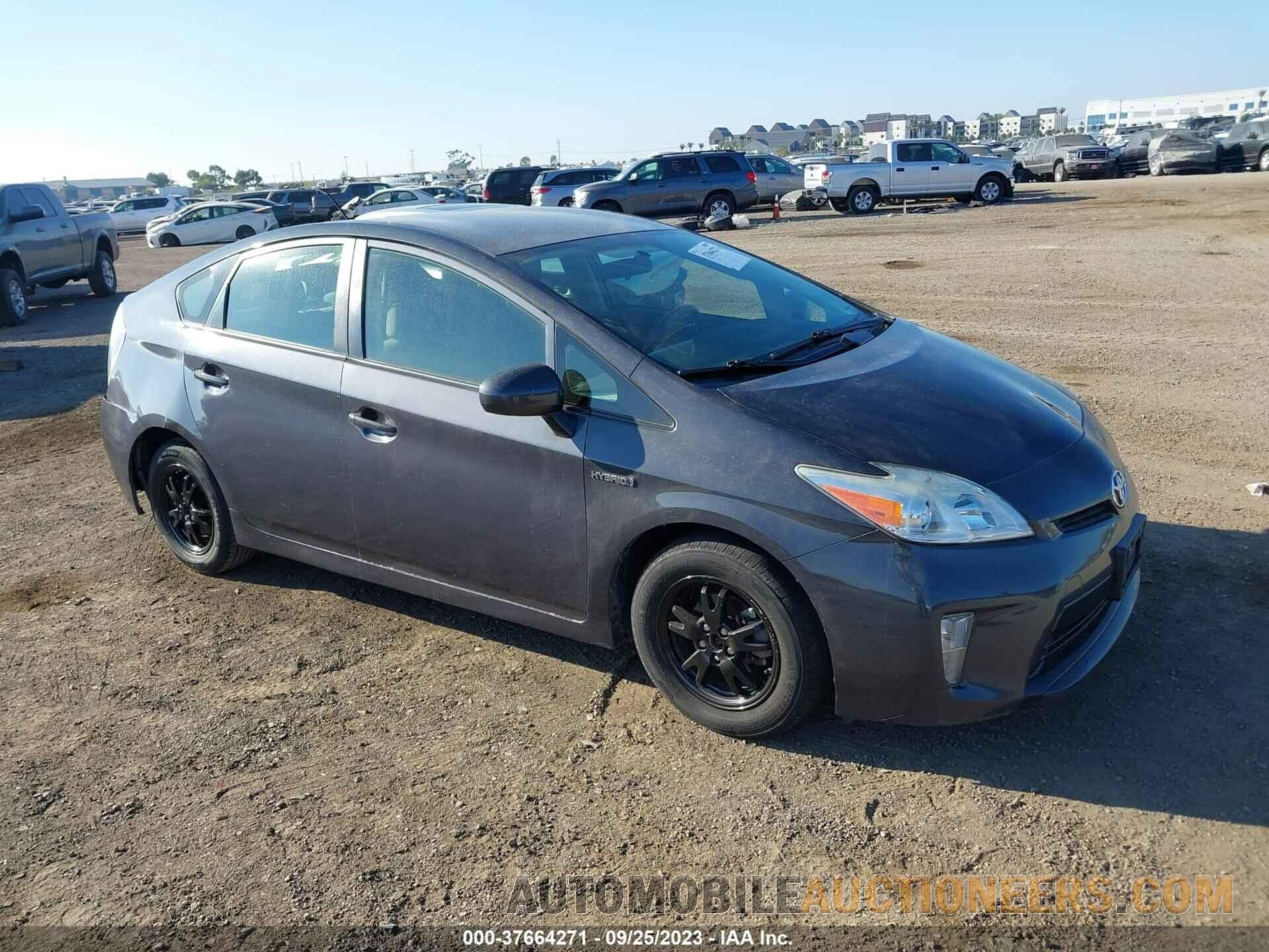 JTDKN3DU2F0453036 TOYOTA PRIUS 2015