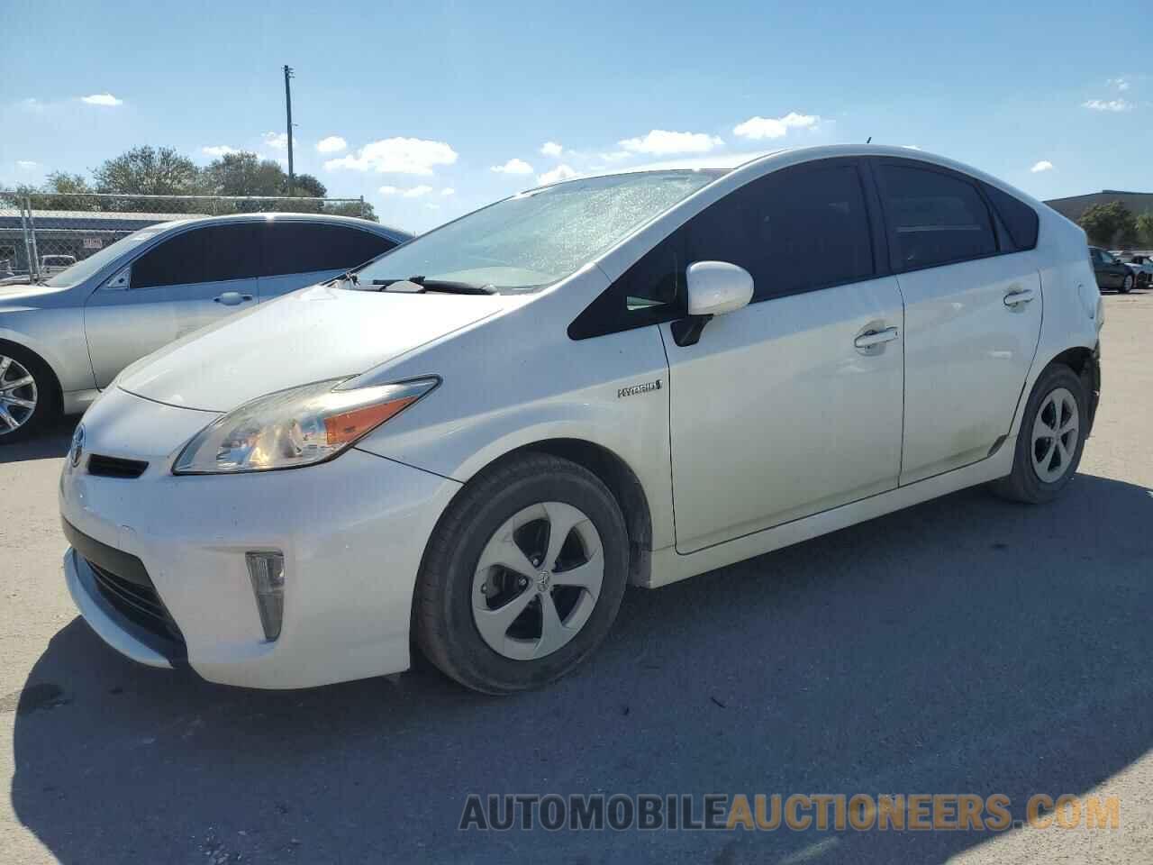 JTDKN3DU2F0466885 TOYOTA PRIUS 2015