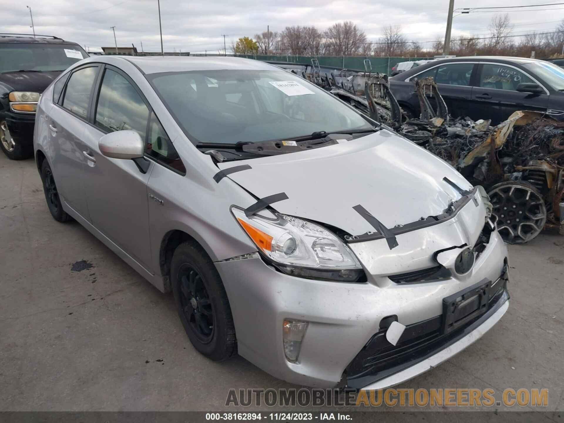 JTDKN3DU2F0468961 TOYOTA PRIUS 2015