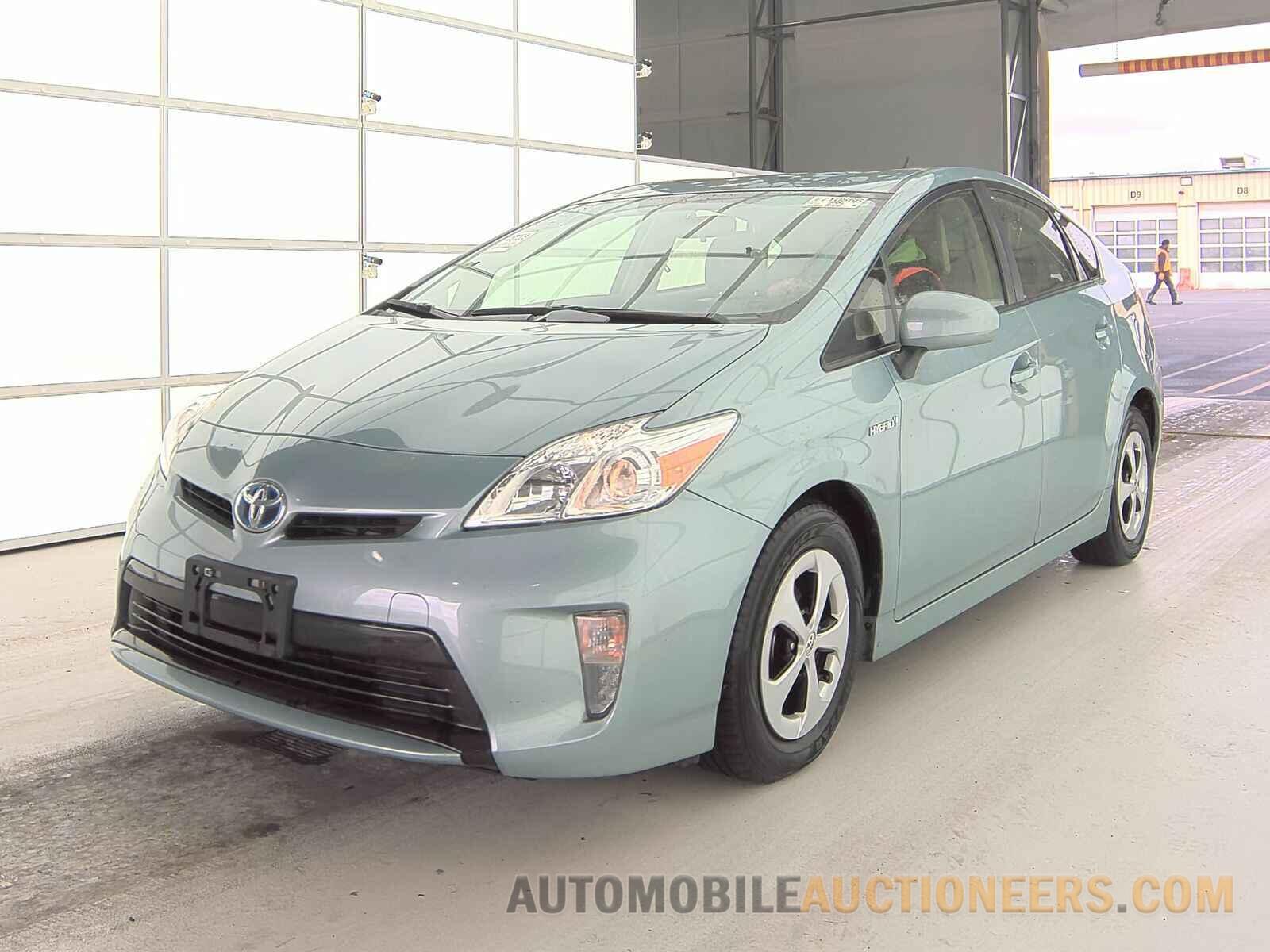 JTDKN3DU2F1876869 Toyota Prius 2015