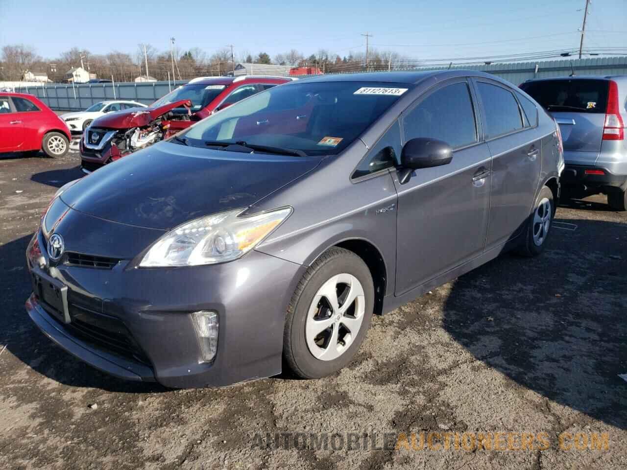 JTDKN3DU2F1879612 TOYOTA PRIUS 2015