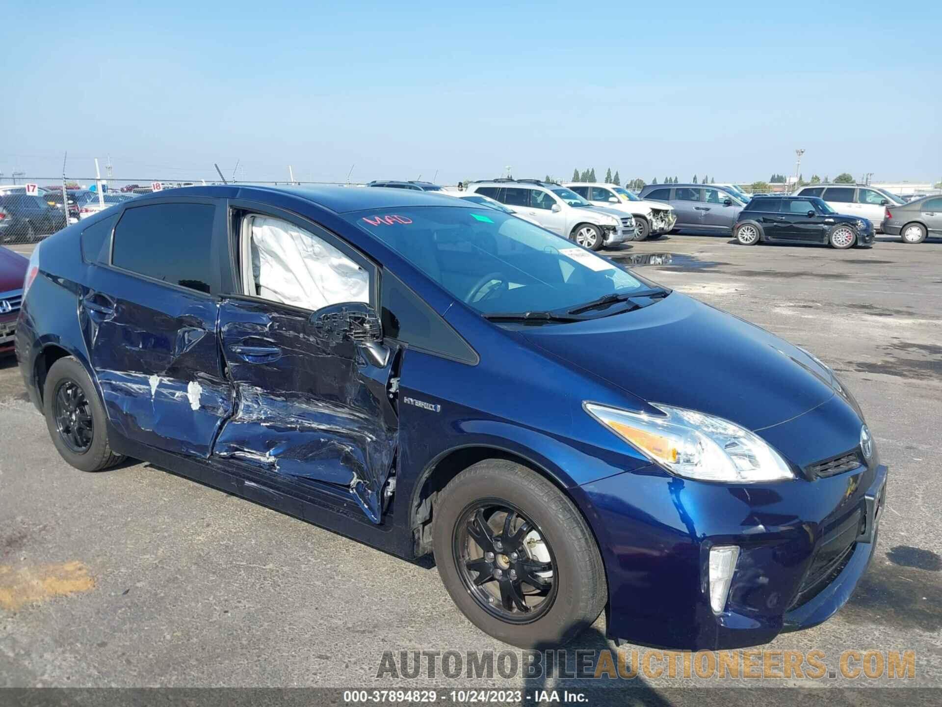 JTDKN3DU2F1909563 TOYOTA PRIUS 2015