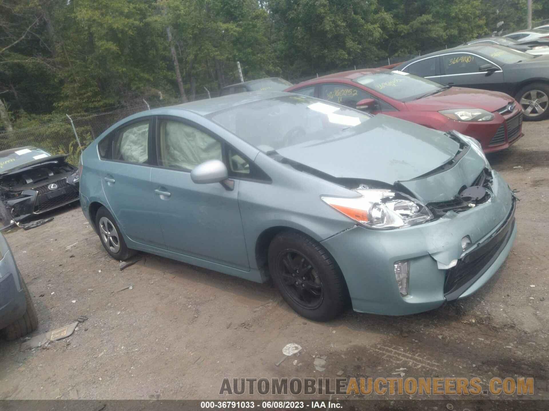 JTDKN3DU2F1913869 TOYOTA PRIUS 2015