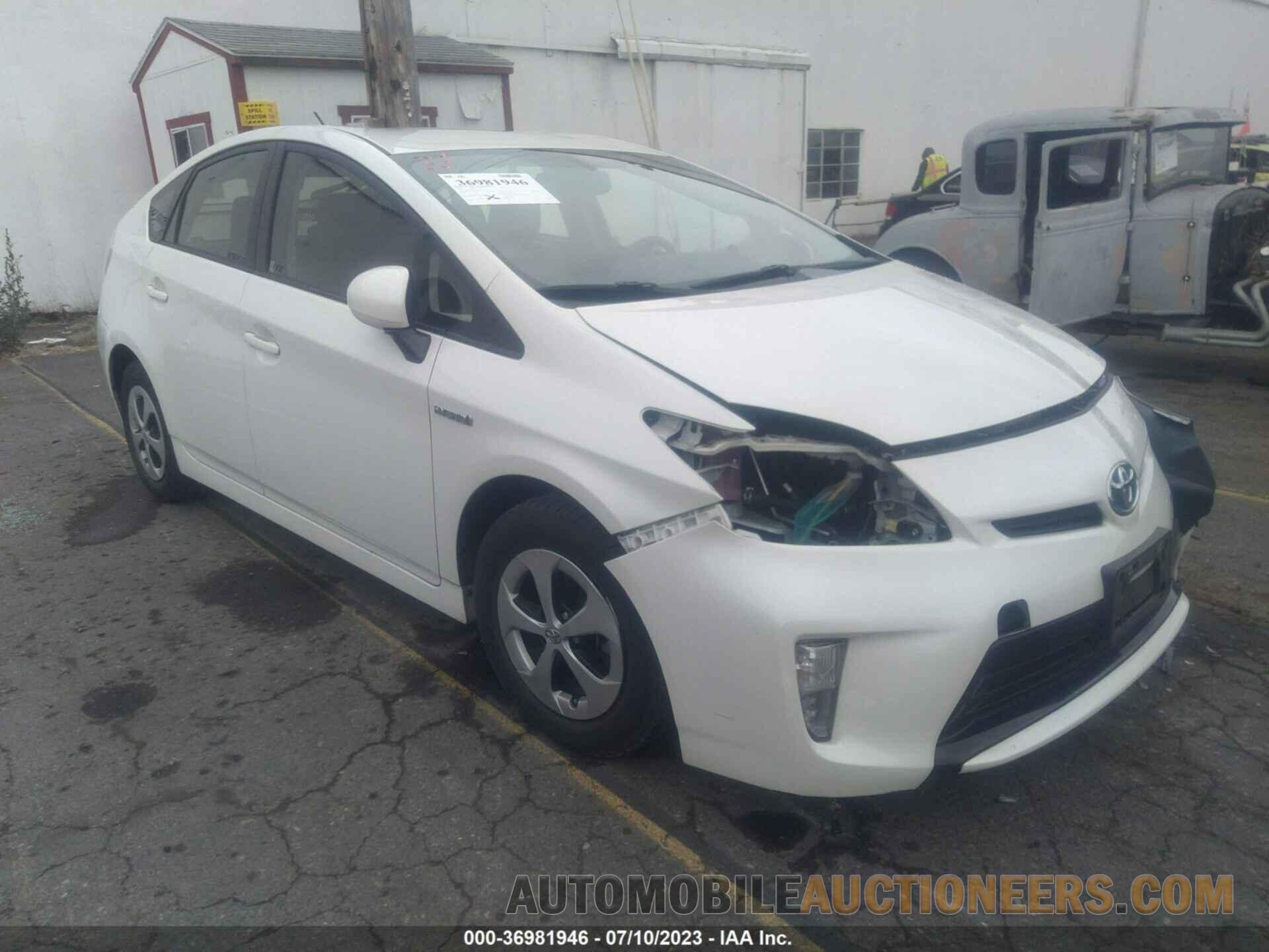 JTDKN3DU2F1915220 TOYOTA PRIUS 2015