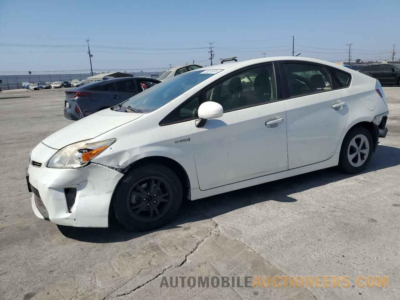 JTDKN3DU2F1921812 TOYOTA PRIUS 2015