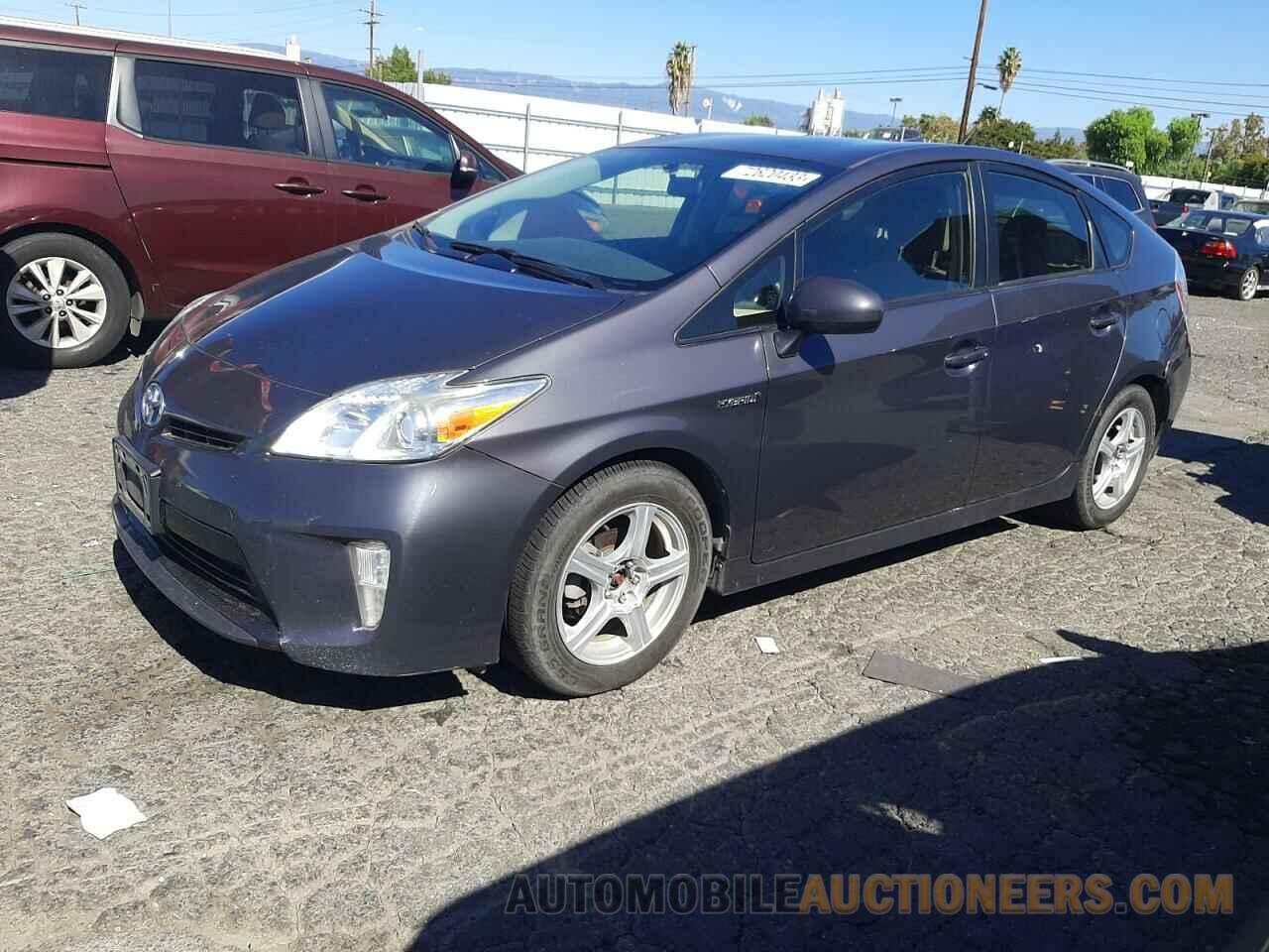 JTDKN3DU2F1930302 TOYOTA PRIUS 2015