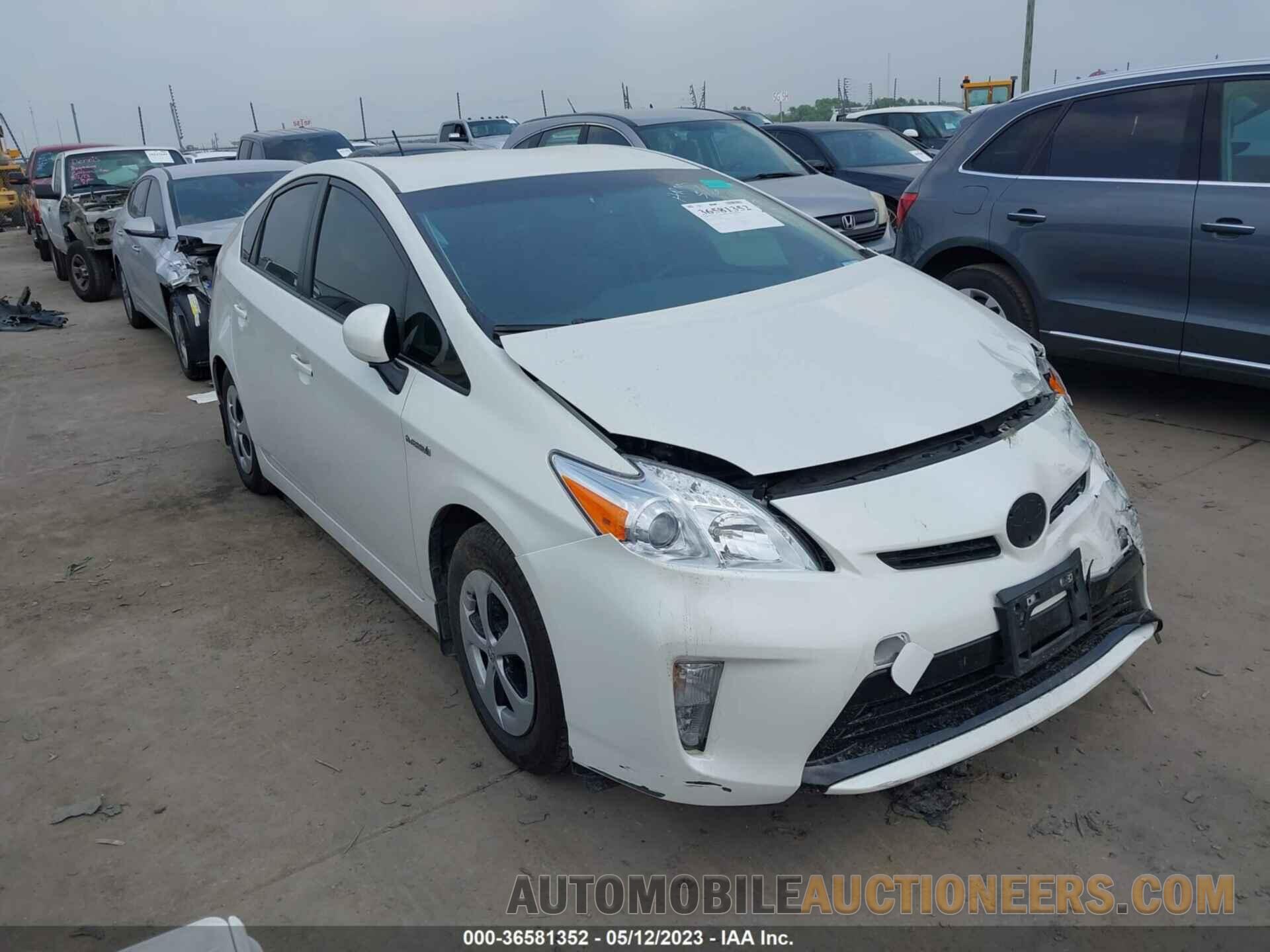 JTDKN3DU2F1939985 TOYOTA PRIUS 2015