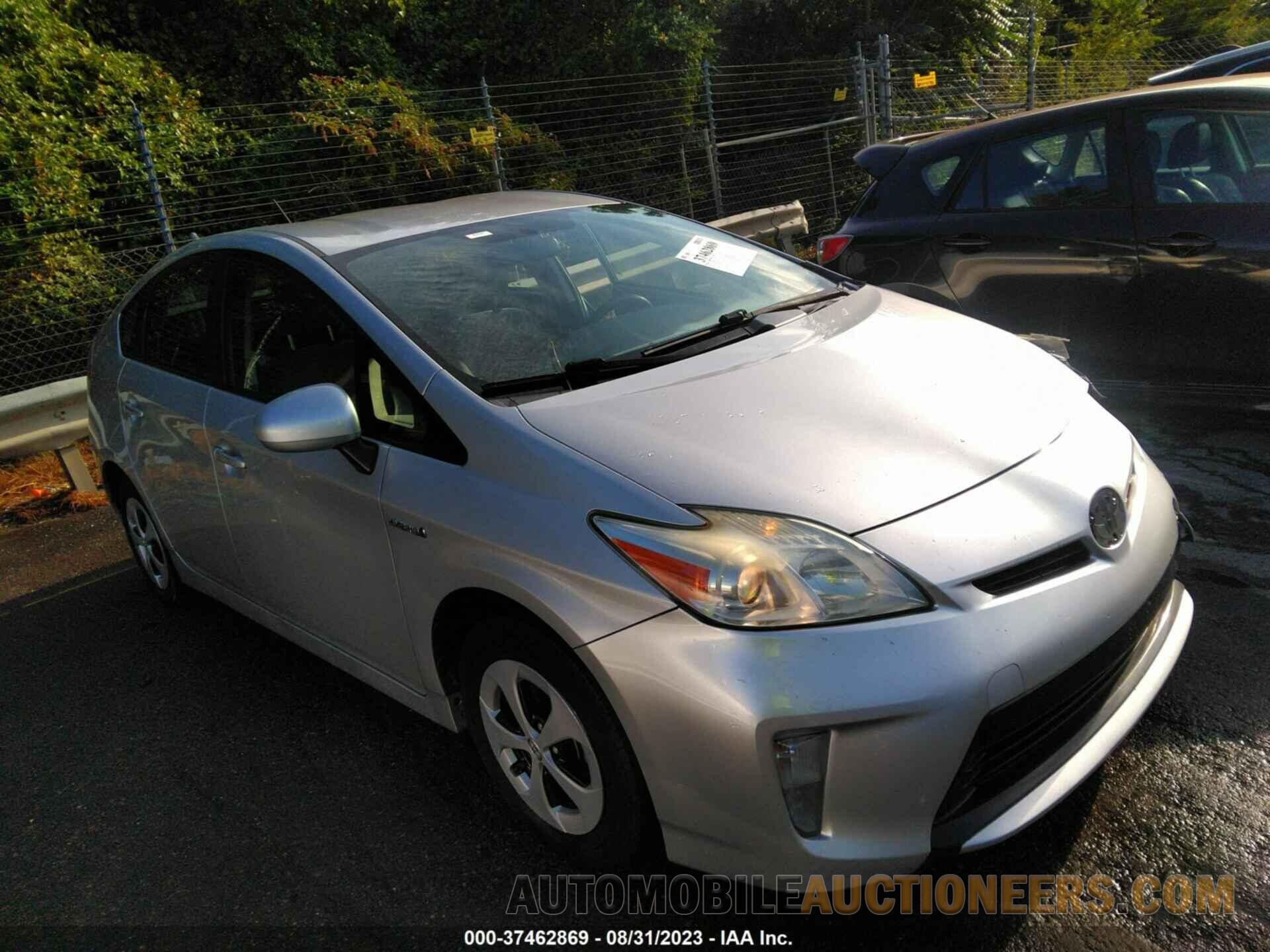 JTDKN3DU2F1943289 TOYOTA PRIUS 2015