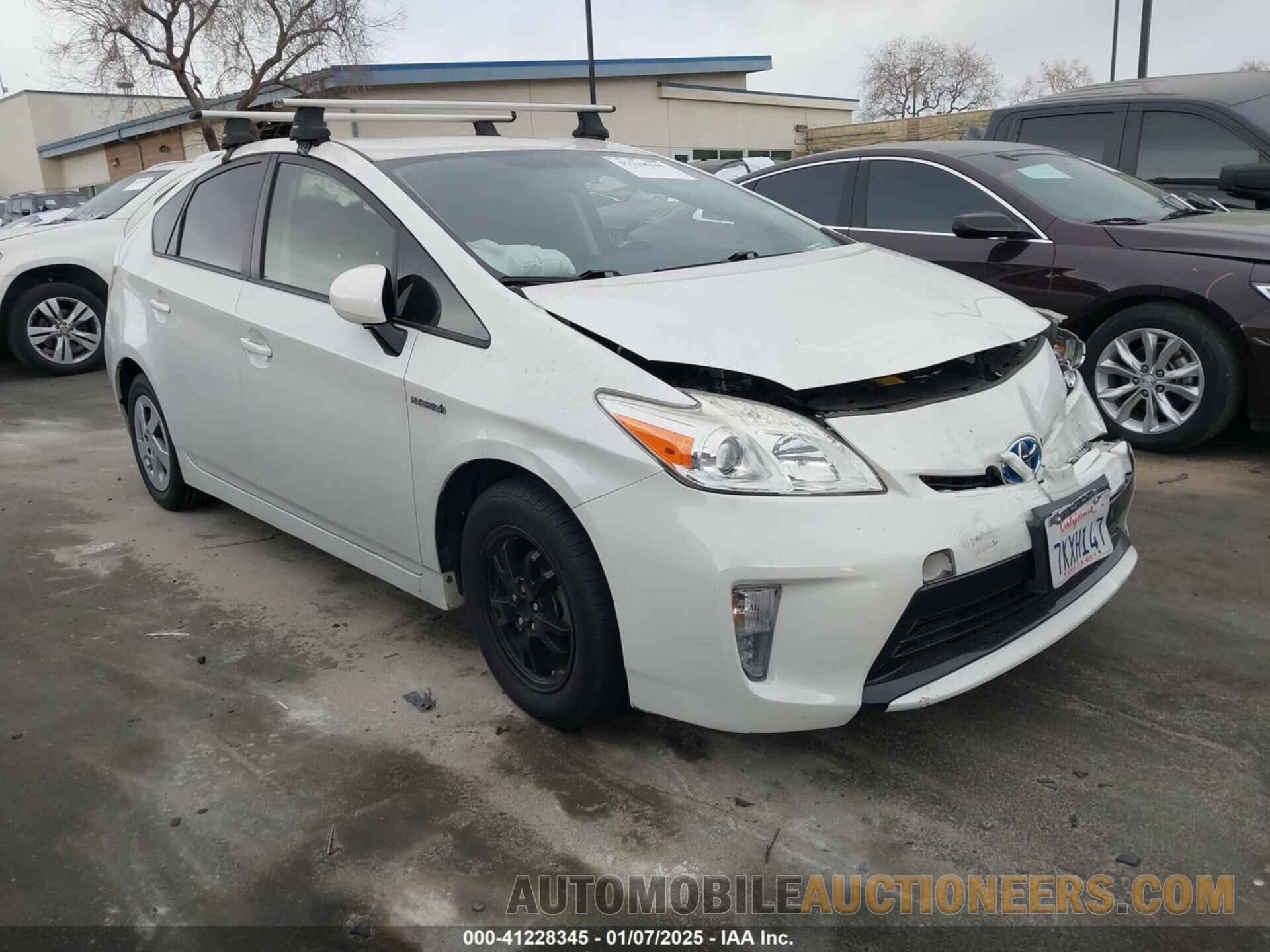 JTDKN3DU2F1949531 TOYOTA PRIUS 2015