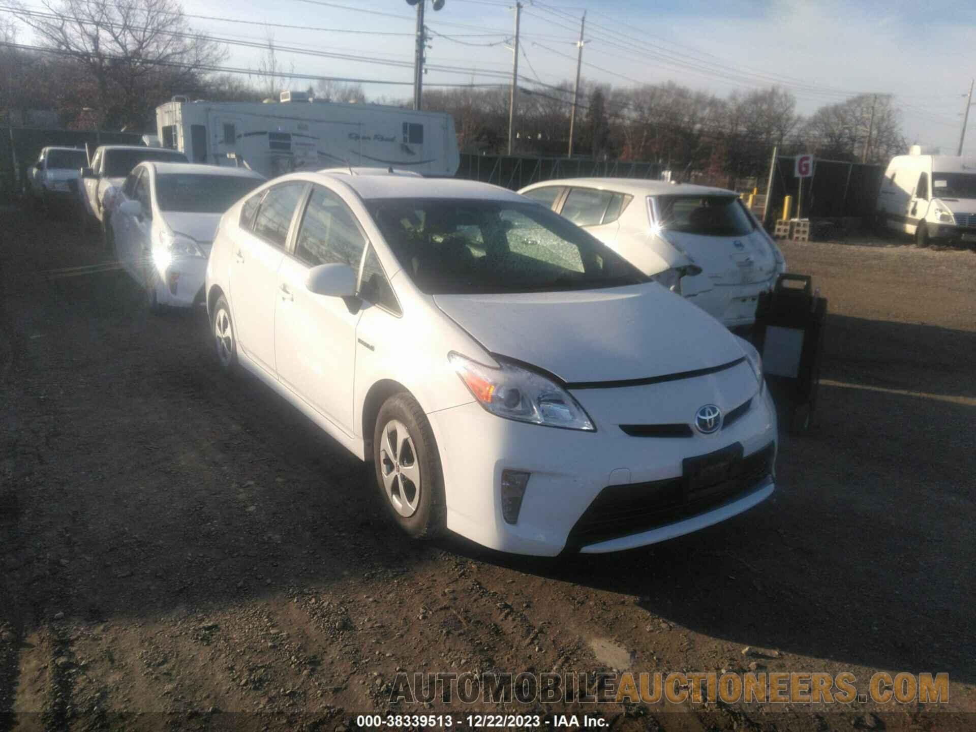 JTDKN3DU2F1953630 TOYOTA PRIUS 2015