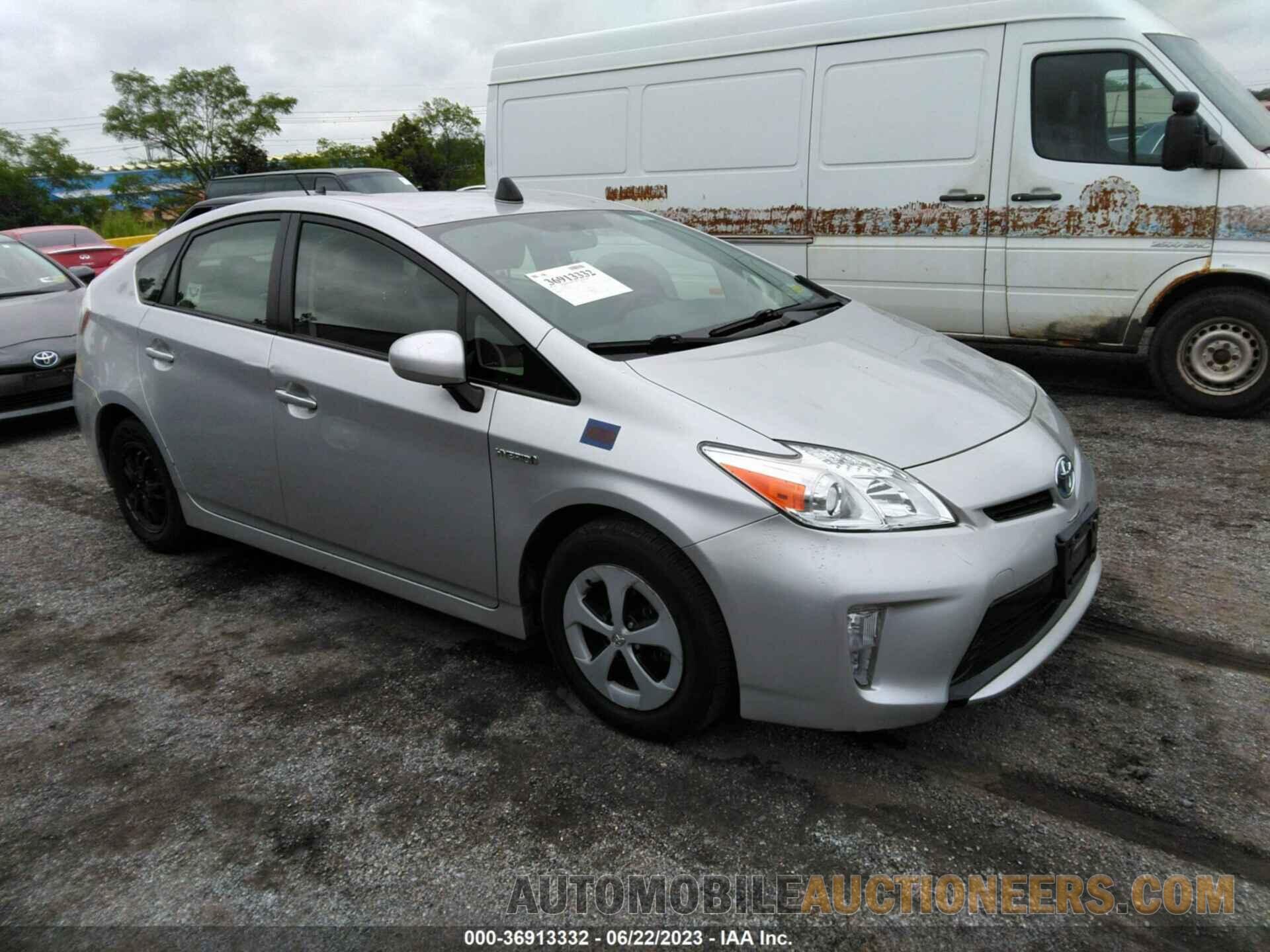 JTDKN3DU2F1954700 TOYOTA PRIUS 2015