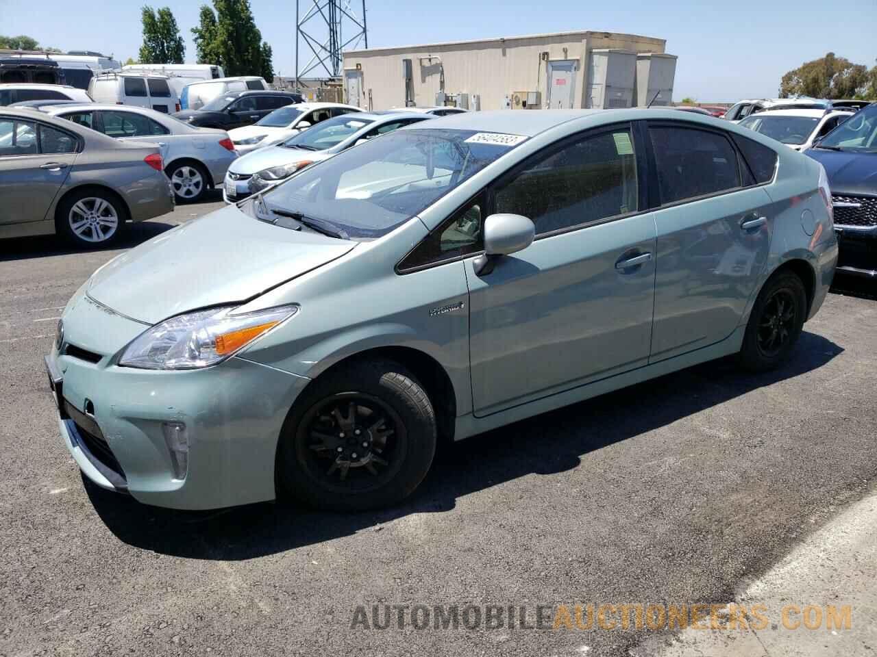 JTDKN3DU2F1956821 TOYOTA PRIUS 2015