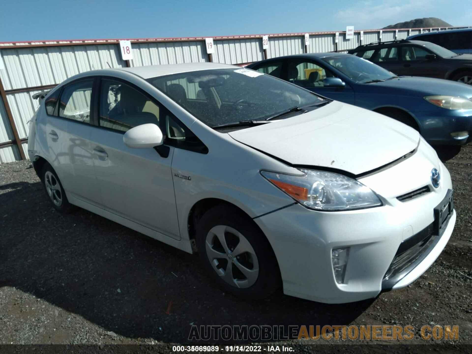 JTDKN3DU2F1957144 TOYOTA PRIUS 2015