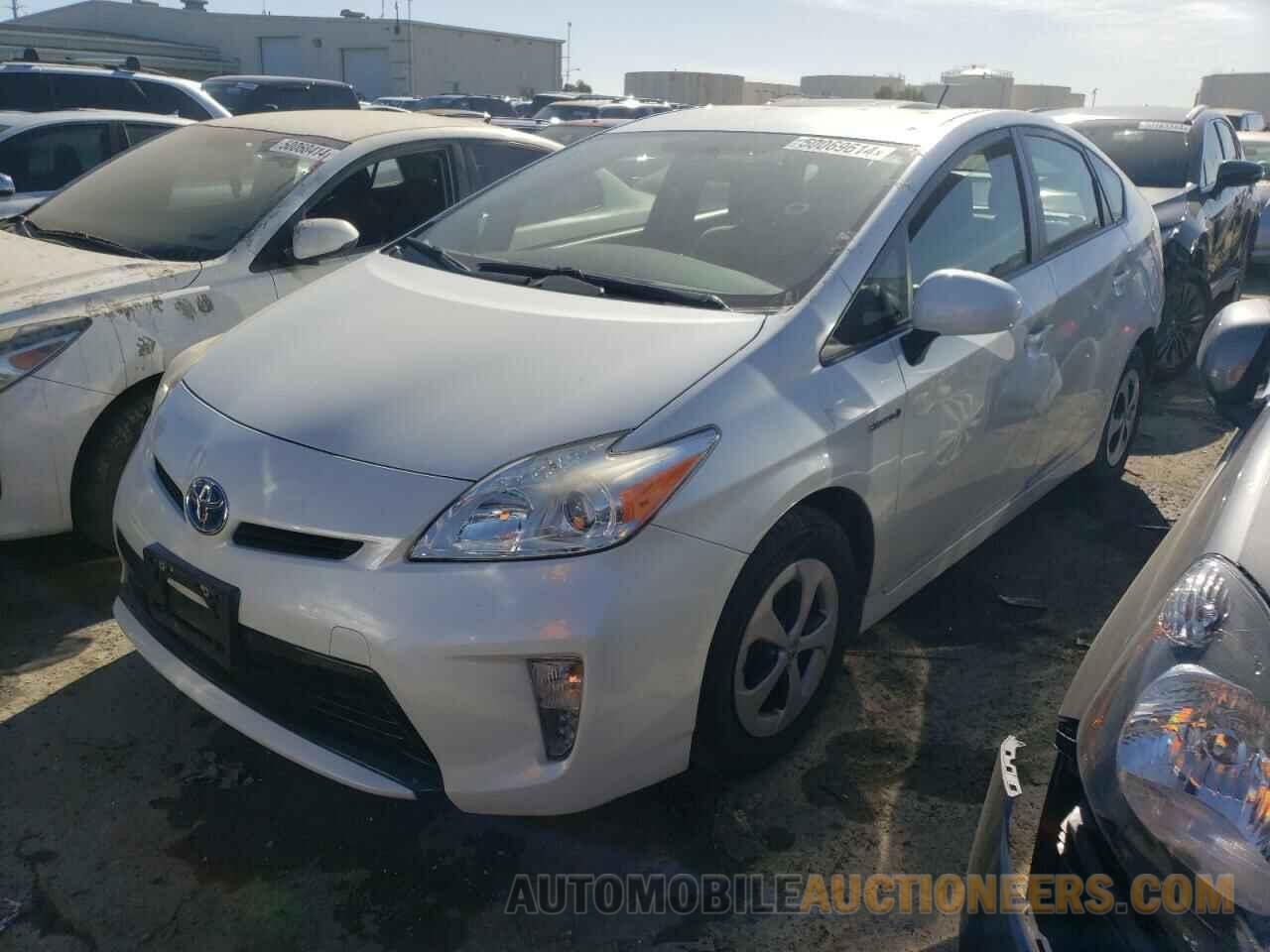 JTDKN3DU2F1971612 TOYOTA PRIUS 2015