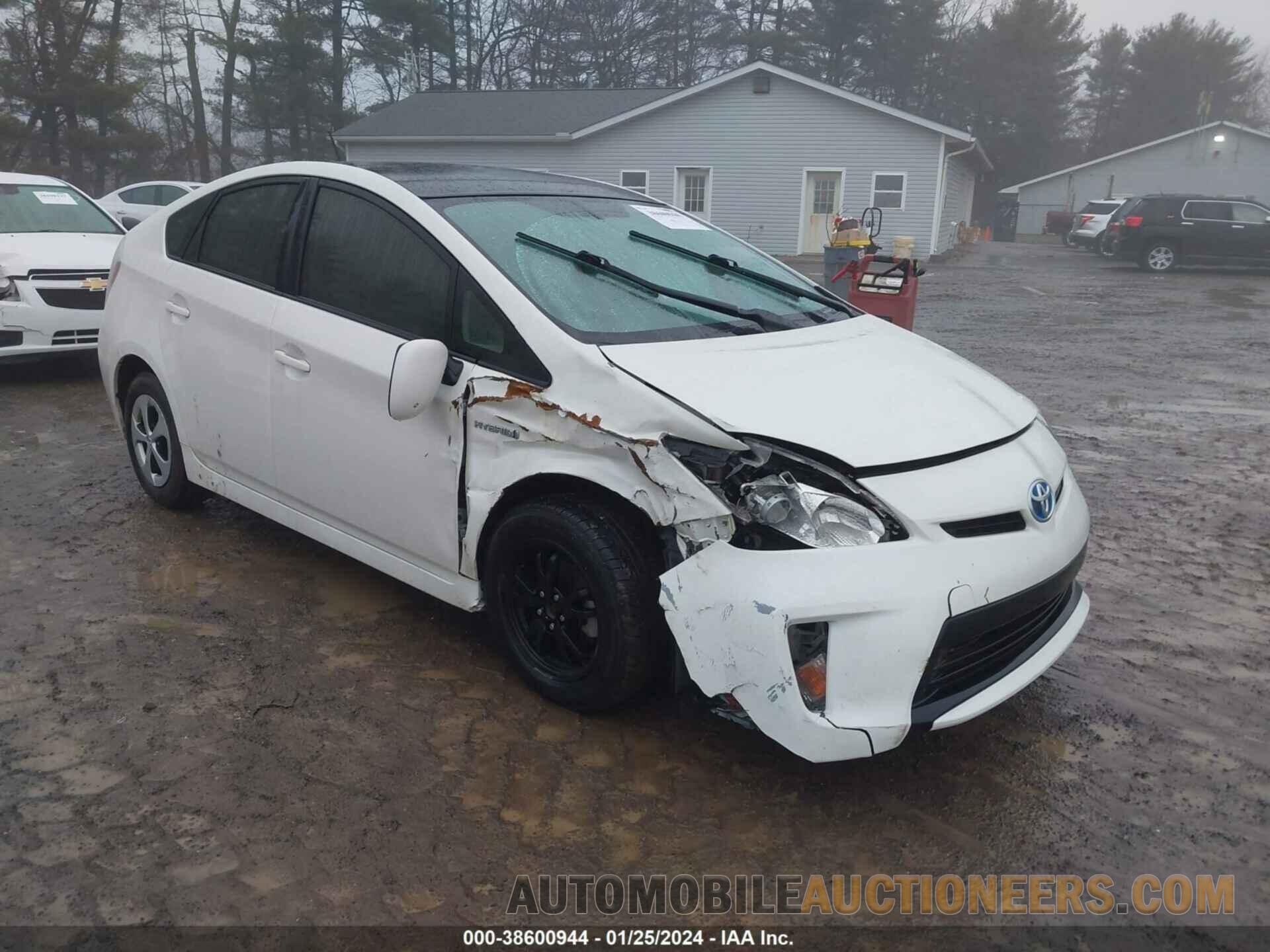 JTDKN3DU2F1972128 TOYOTA PRIUS 2015