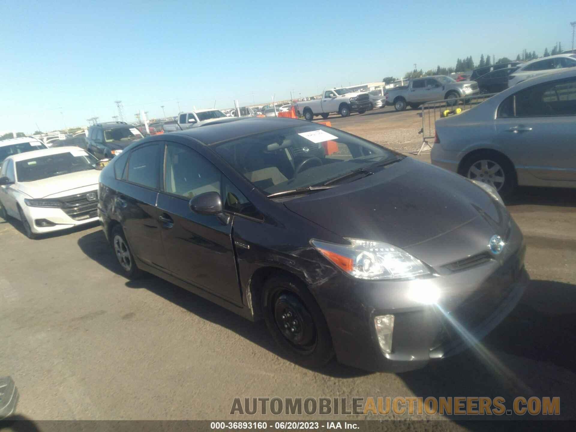 JTDKN3DU2F1986966 TOYOTA PRIUS 2015