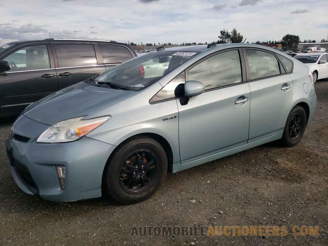 JTDKN3DU2F1998258 TOYOTA PRIUS 2015