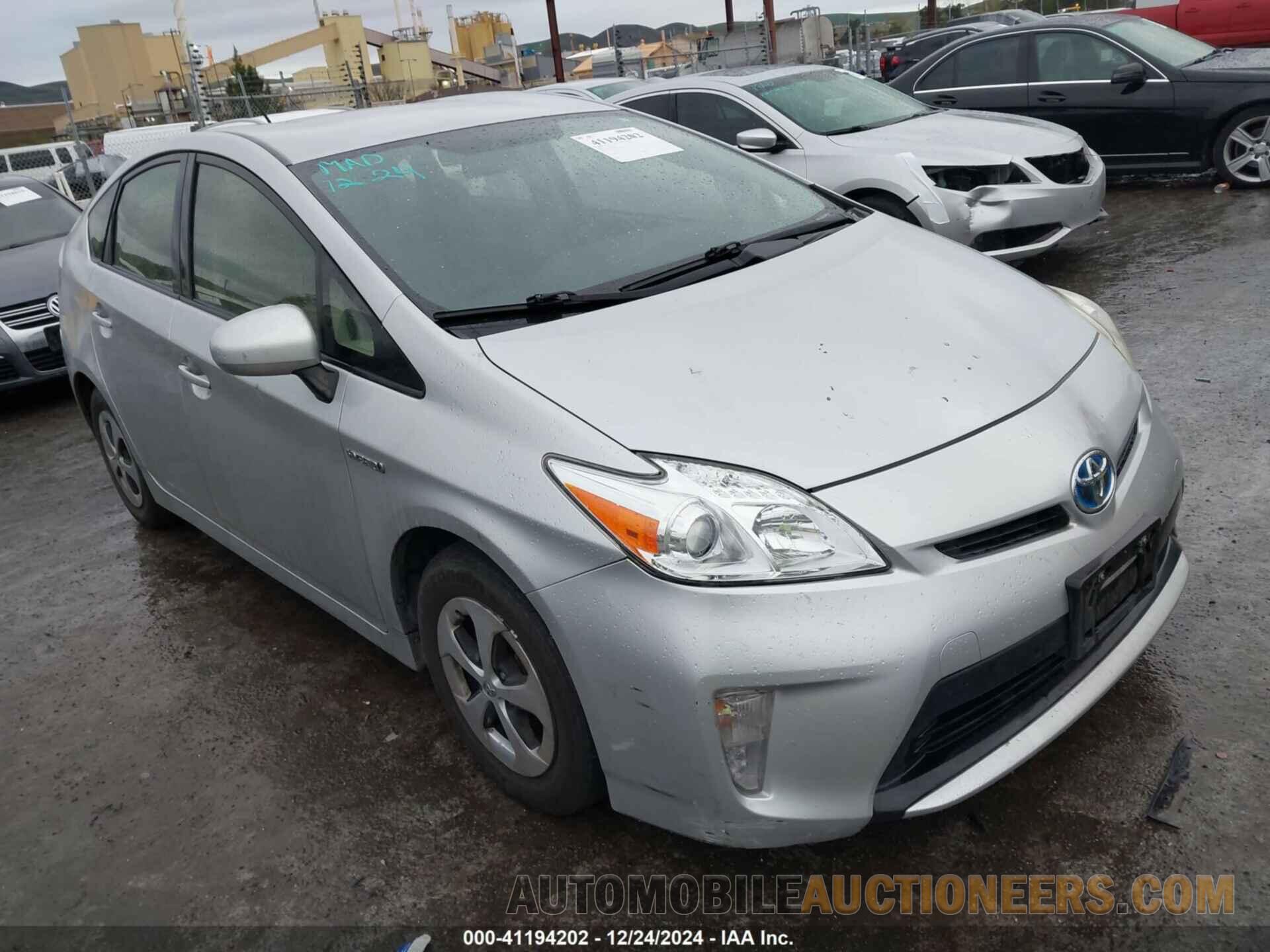 JTDKN3DU3E1744766 TOYOTA PRIUS 2014