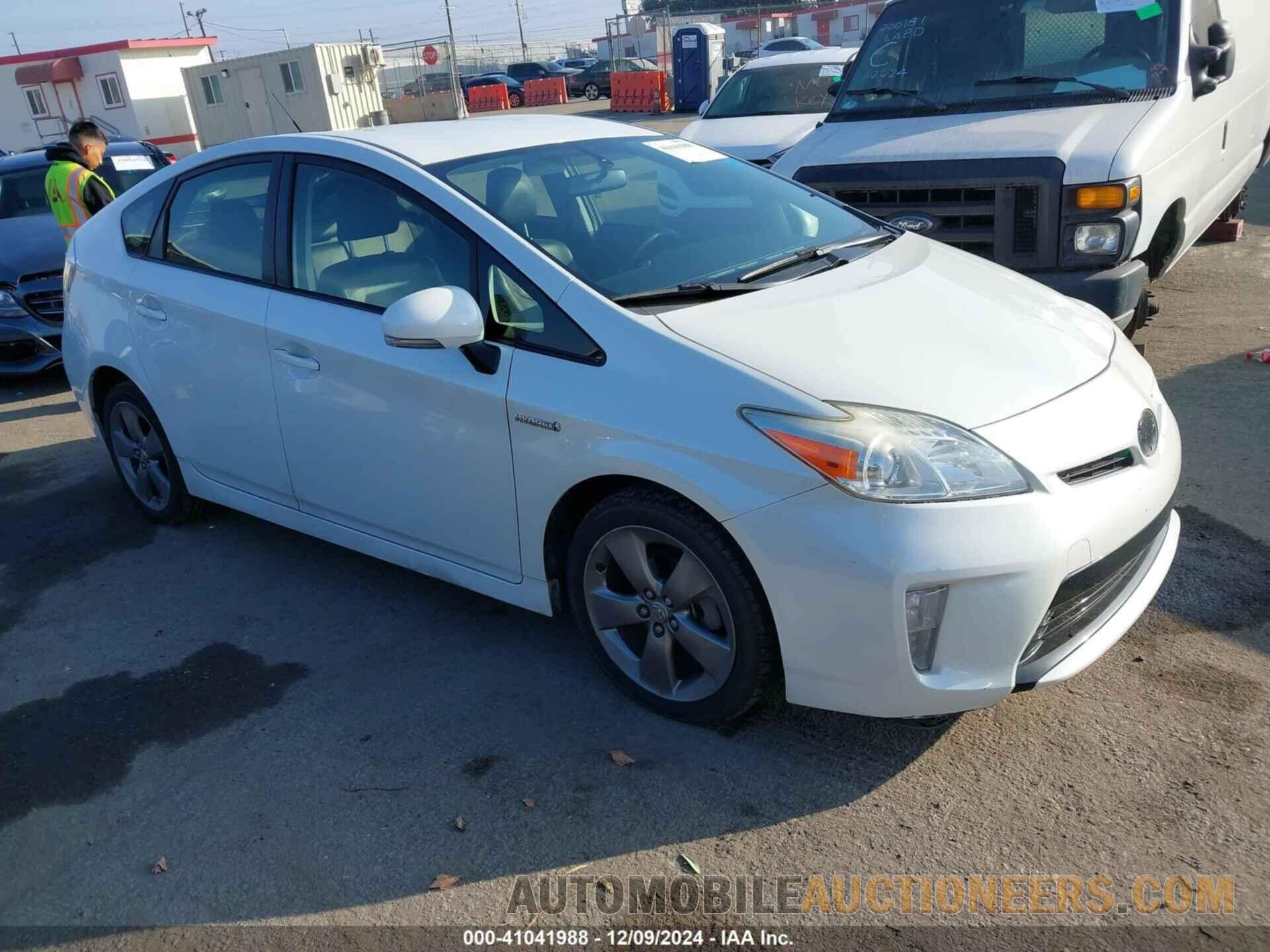 JTDKN3DU3F0423611 TOYOTA PRIUS 2015