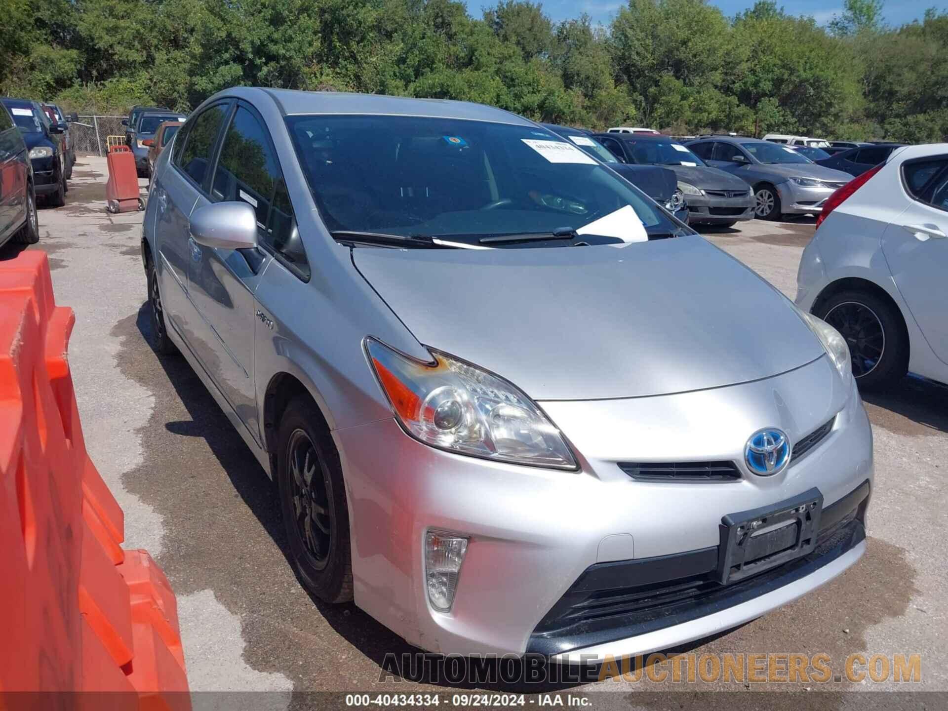 JTDKN3DU3F0434916 TOYOTA PRIUS 2015