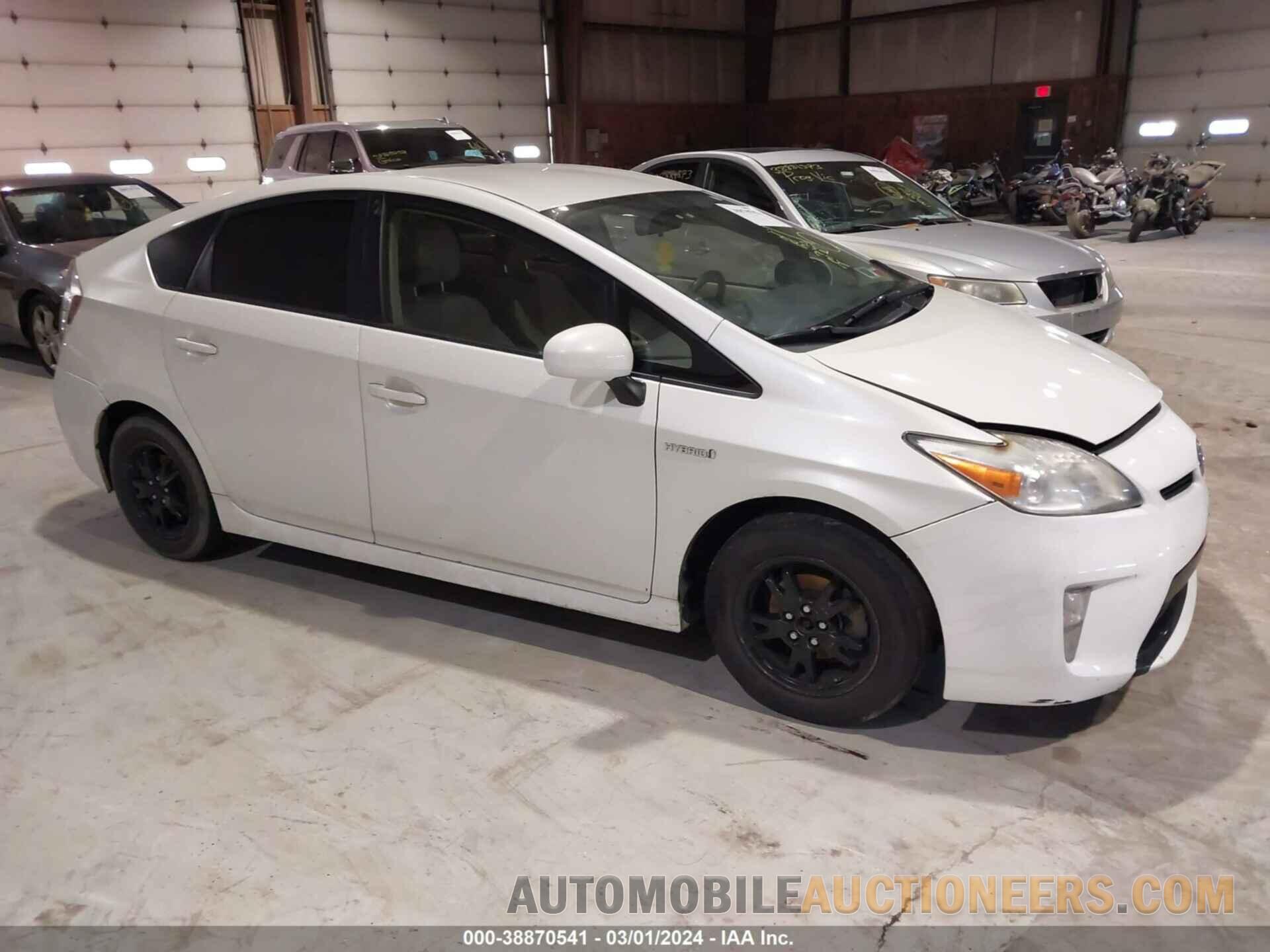 JTDKN3DU3F0435953 TOYOTA PRIUS 2015