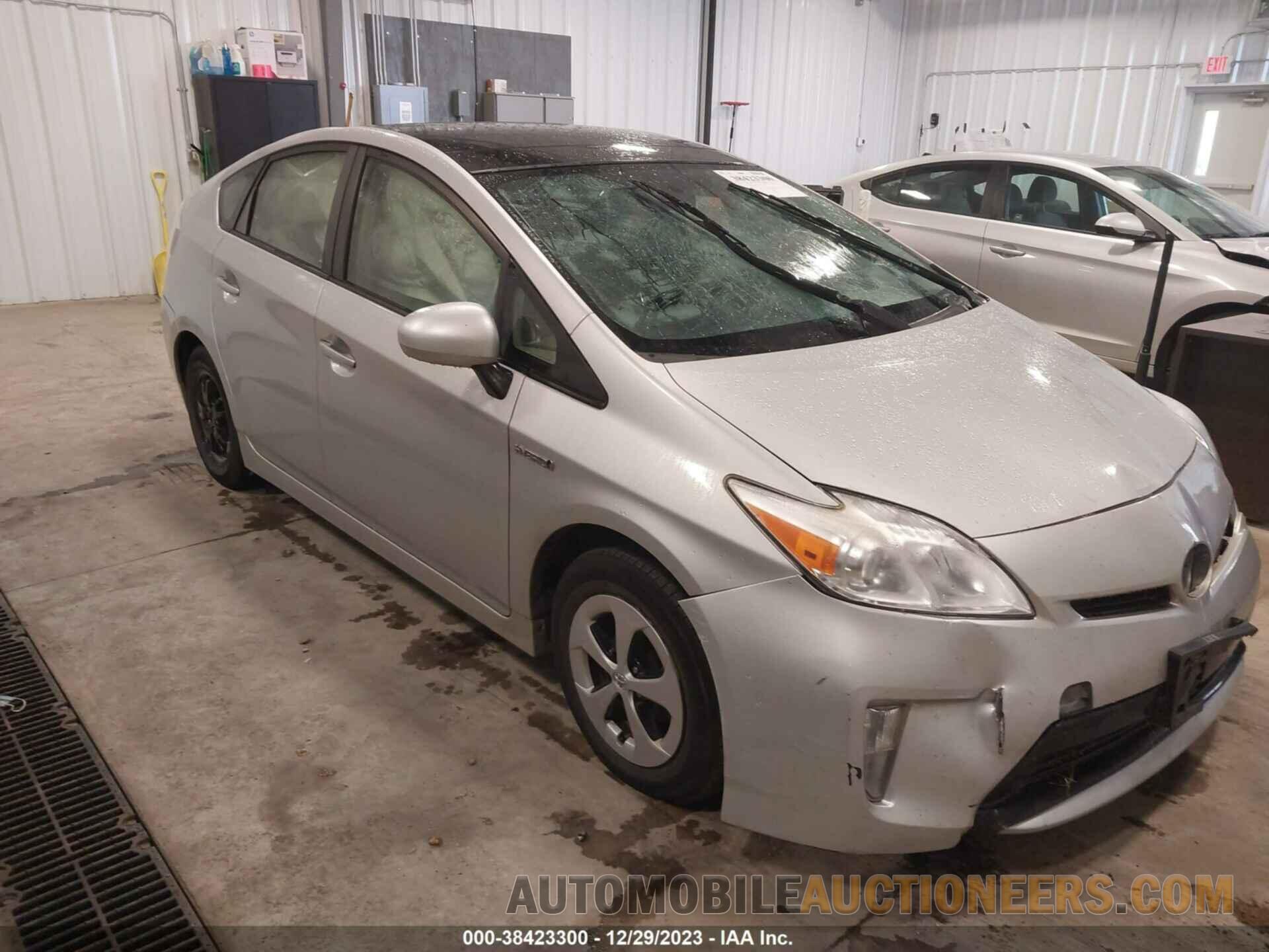 JTDKN3DU3F0447004 TOYOTA PRIUS 2015