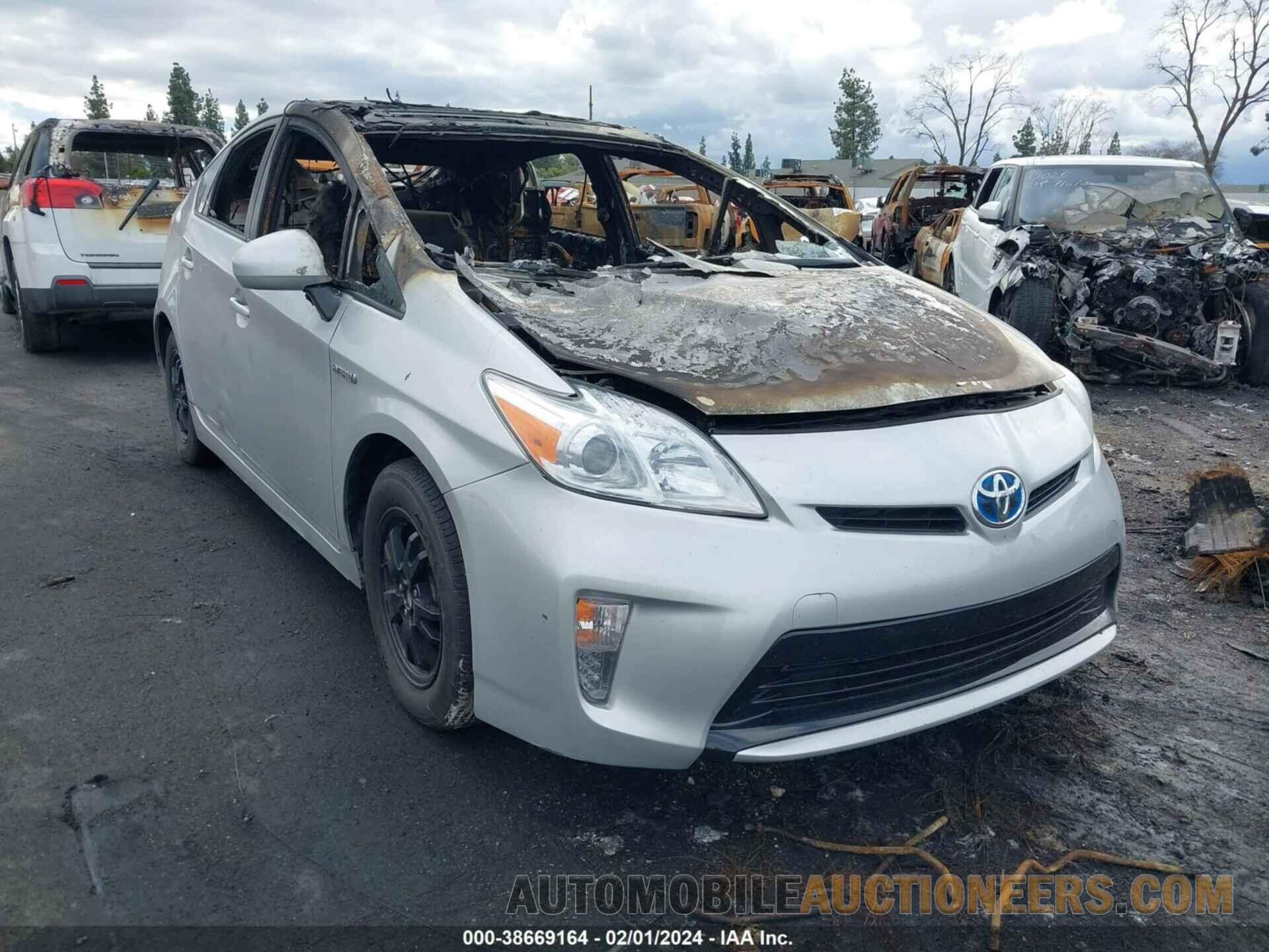 JTDKN3DU3F0449710 TOYOTA PRIUS 2015