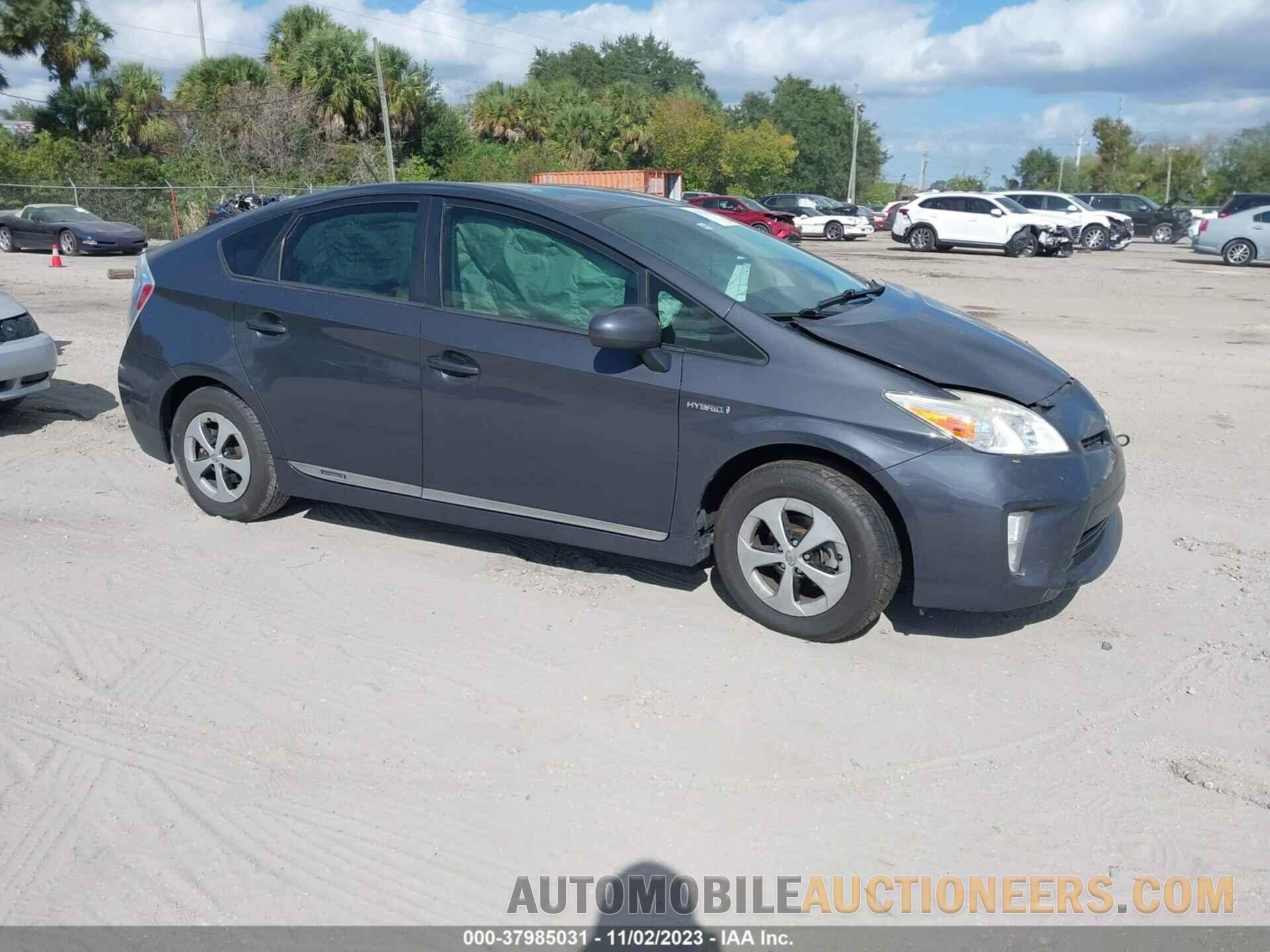 JTDKN3DU3F0452087 TOYOTA PRIUS 2015