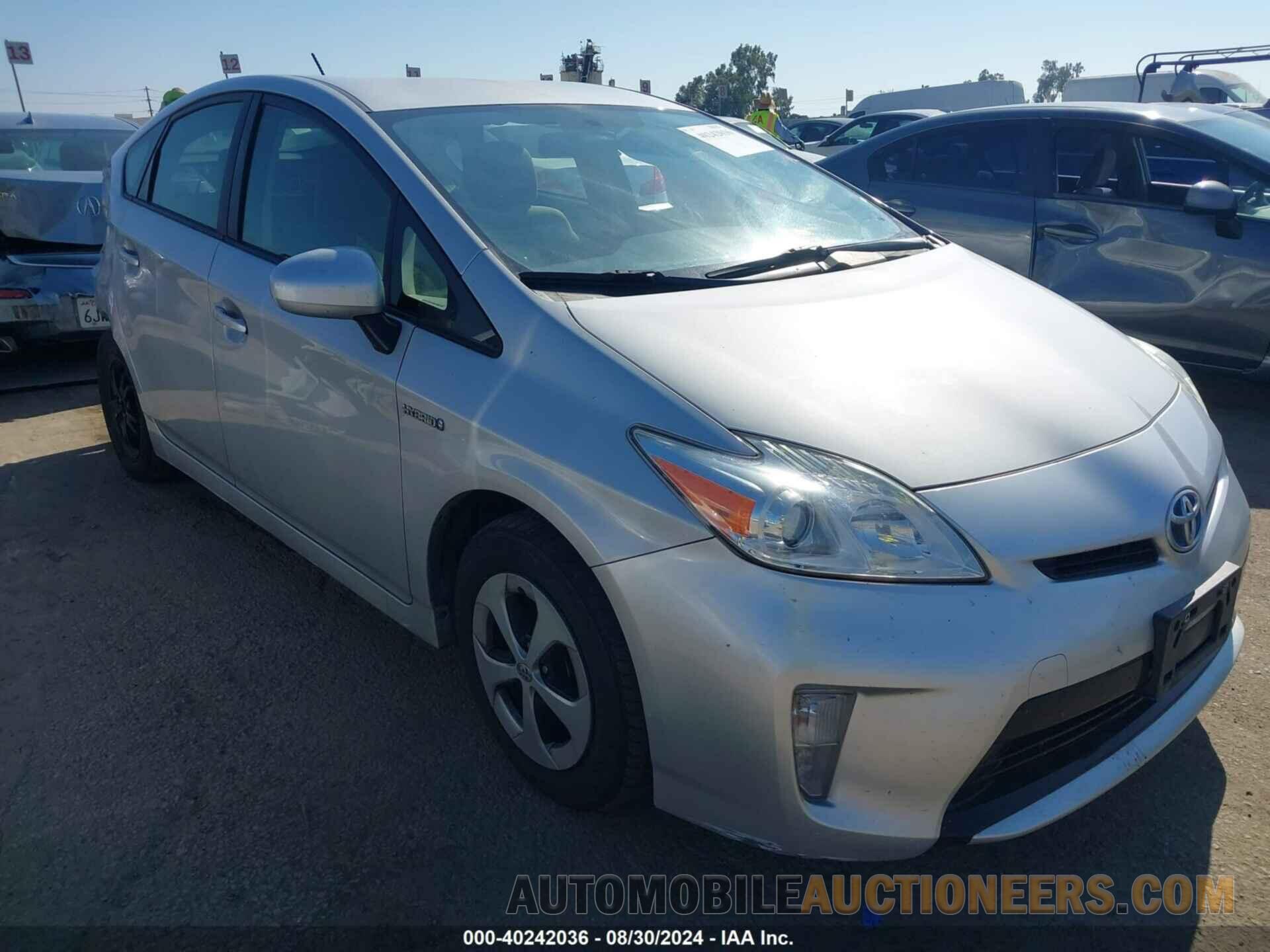 JTDKN3DU3F0455166 TOYOTA PRIUS 2015