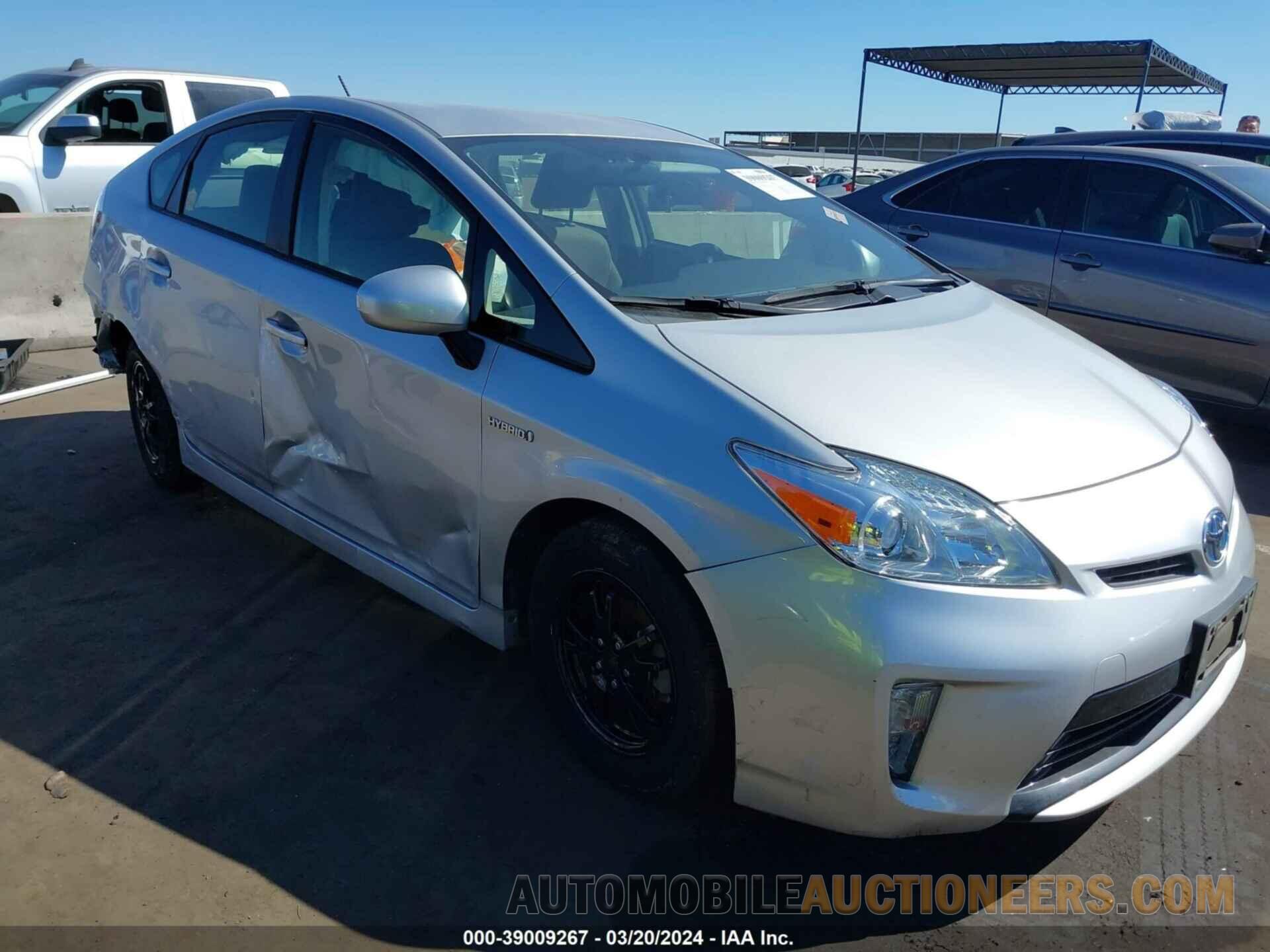 JTDKN3DU3F0457774 TOYOTA PRIUS 2015