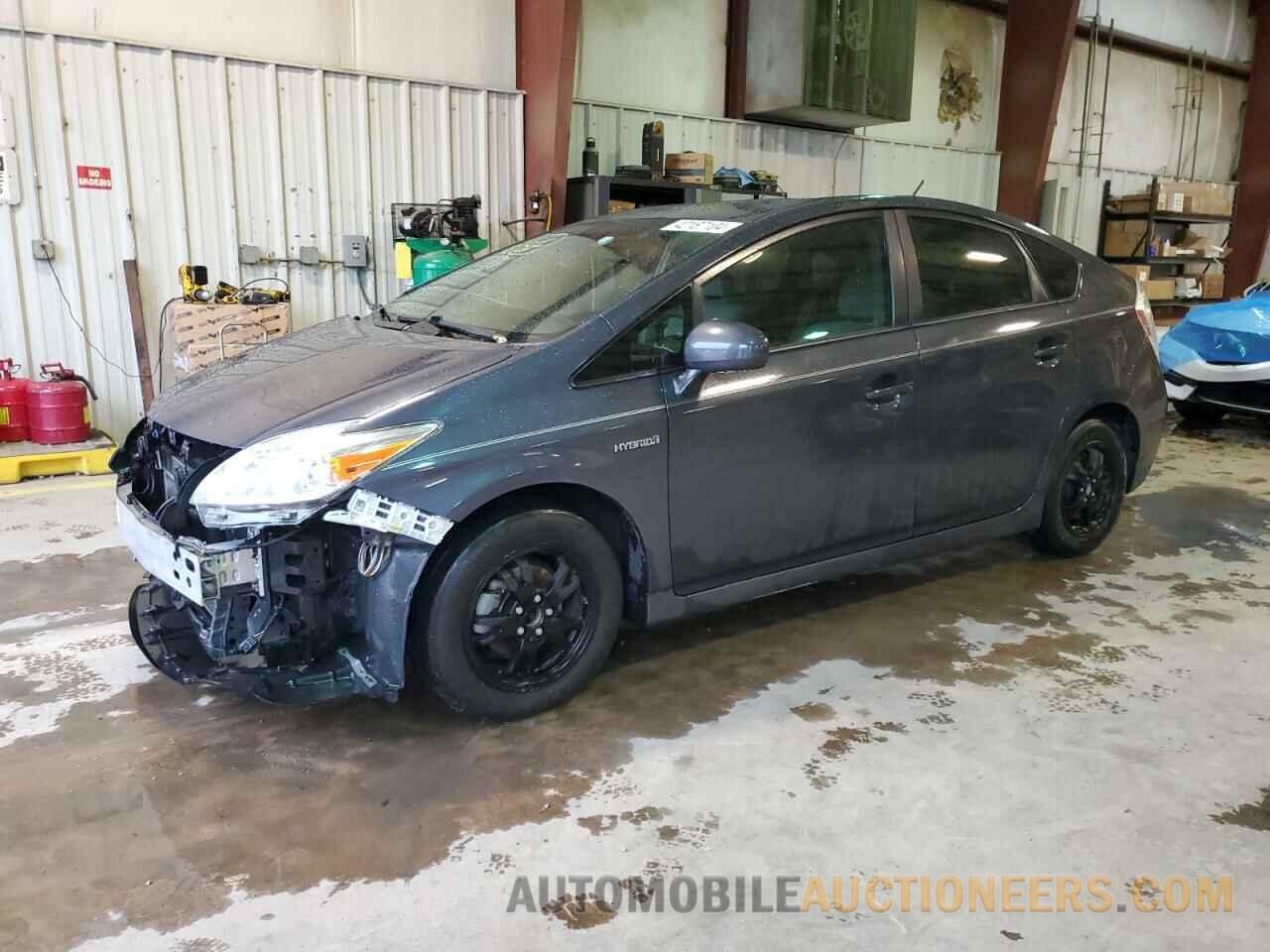 JTDKN3DU3F0458889 TOYOTA PRIUS 2015