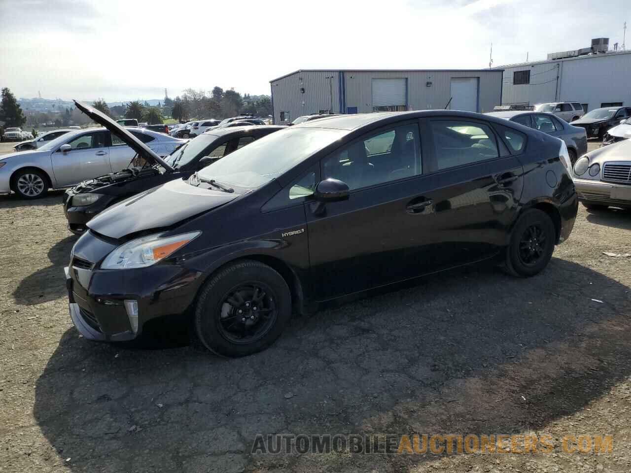 JTDKN3DU3F0460335 TOYOTA PRIUS 2015