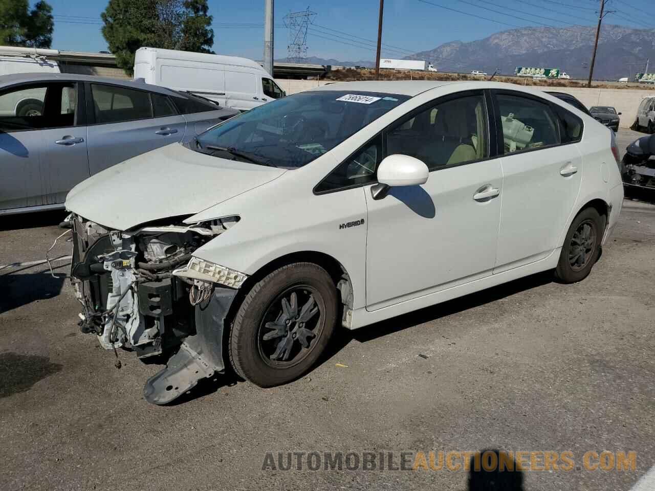 JTDKN3DU3F0479936 TOYOTA PRIUS 2015