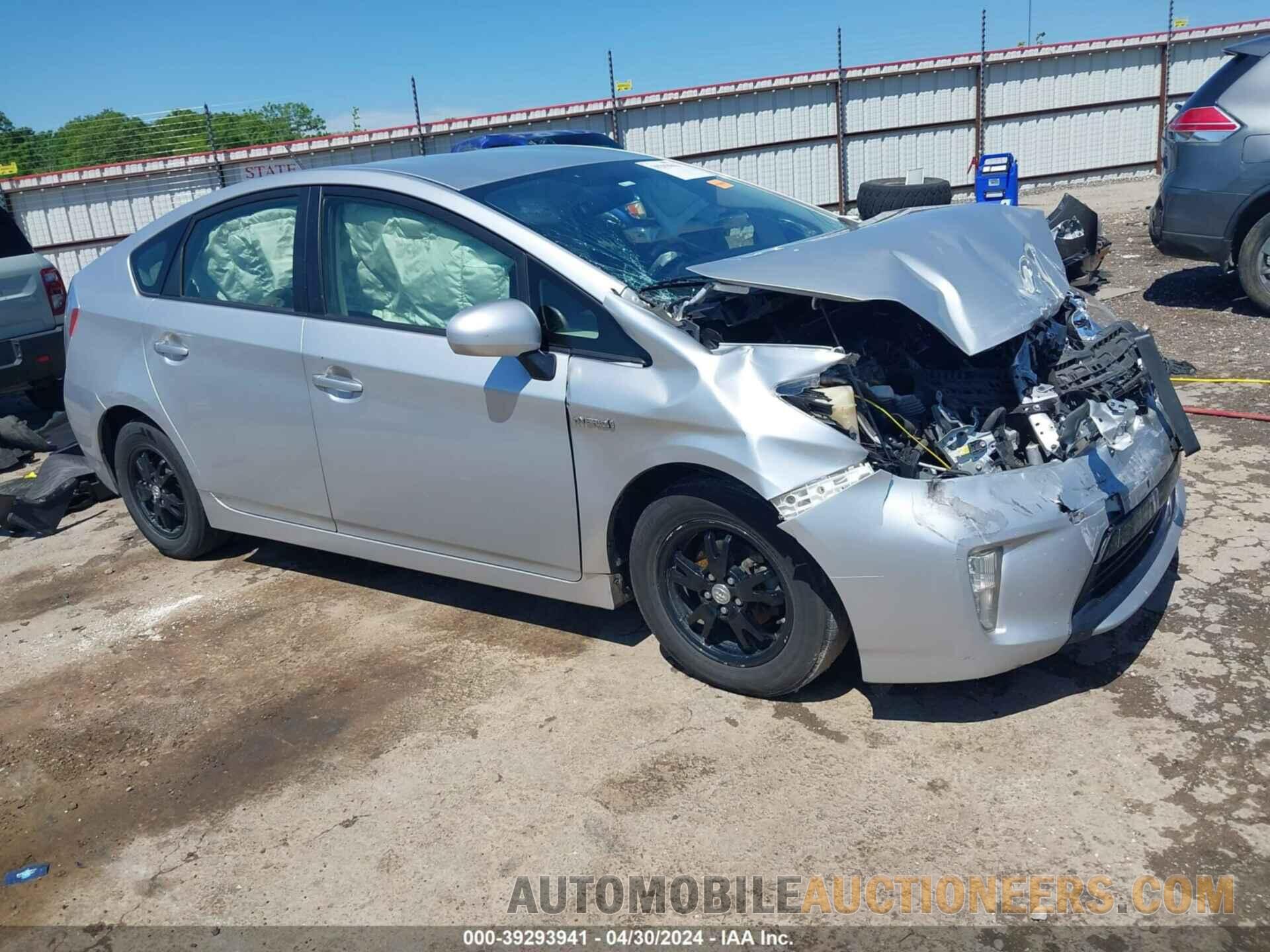 JTDKN3DU3F0483890 TOYOTA PRIUS 2015