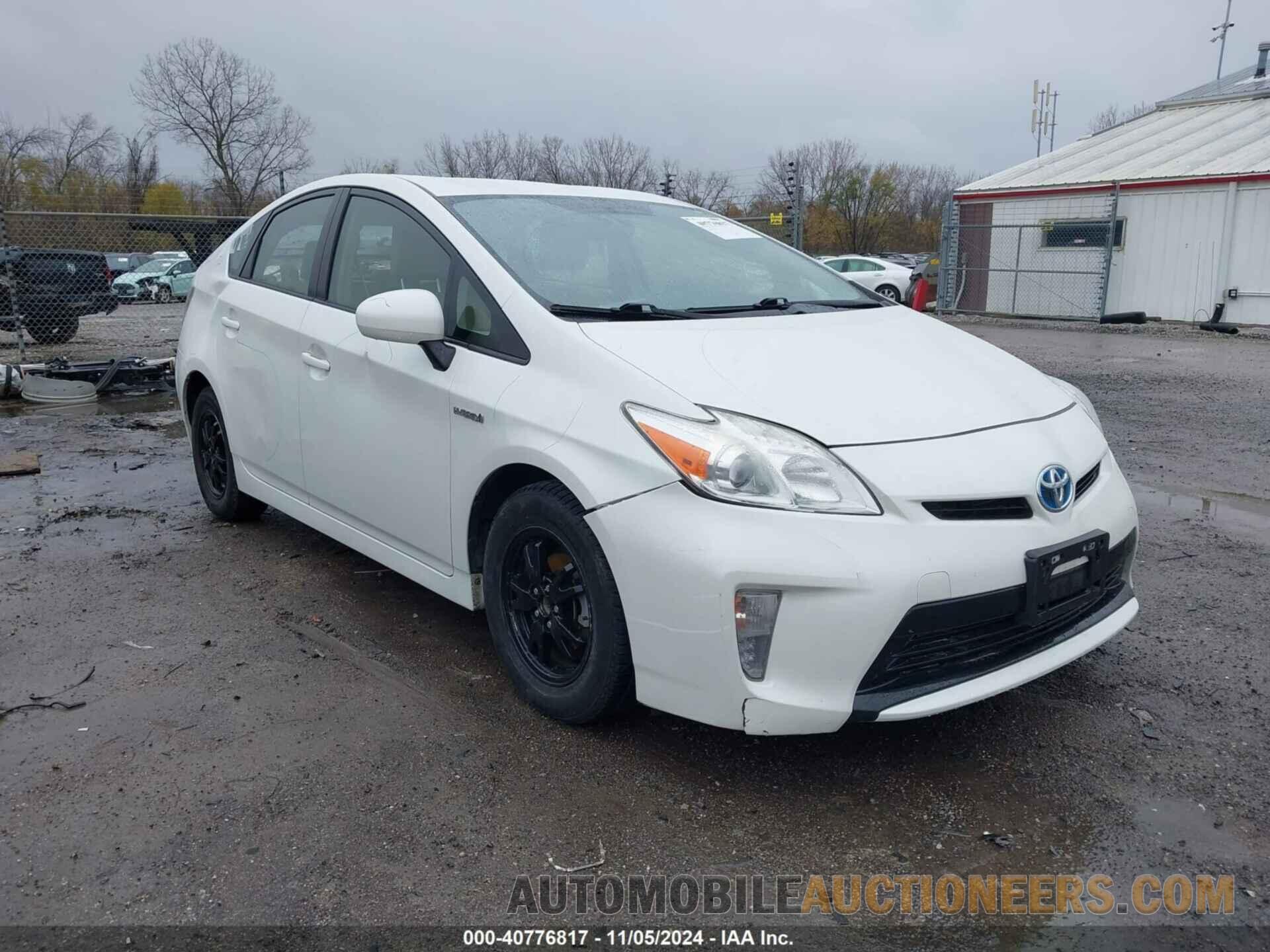 JTDKN3DU3F1875679 TOYOTA PRIUS 2015