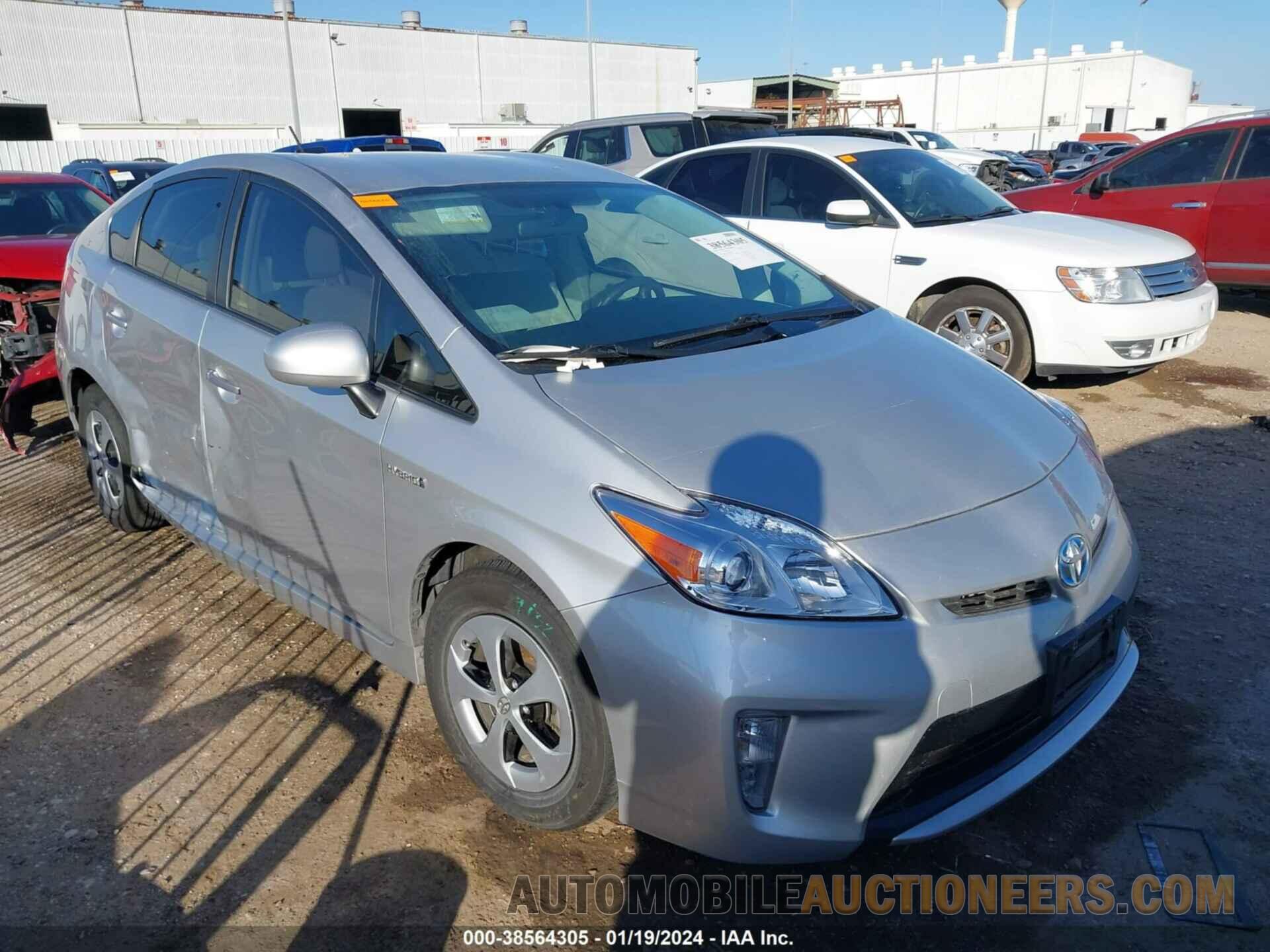 JTDKN3DU3F1883829 TOYOTA PRIUS 2015