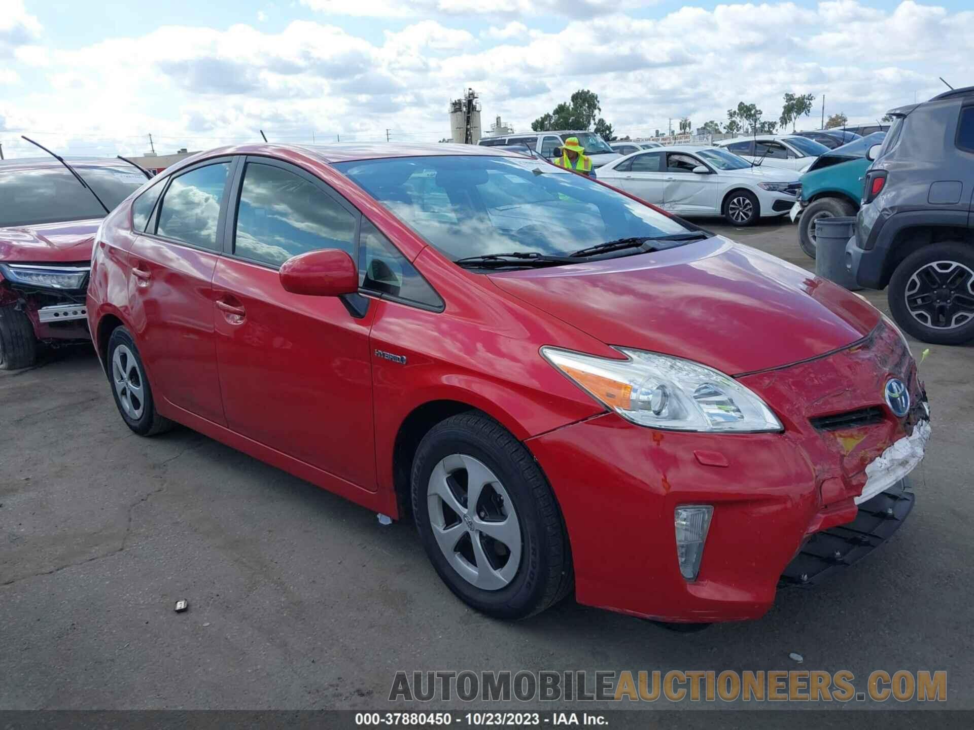 JTDKN3DU3F1891056 TOYOTA PRIUS 2015