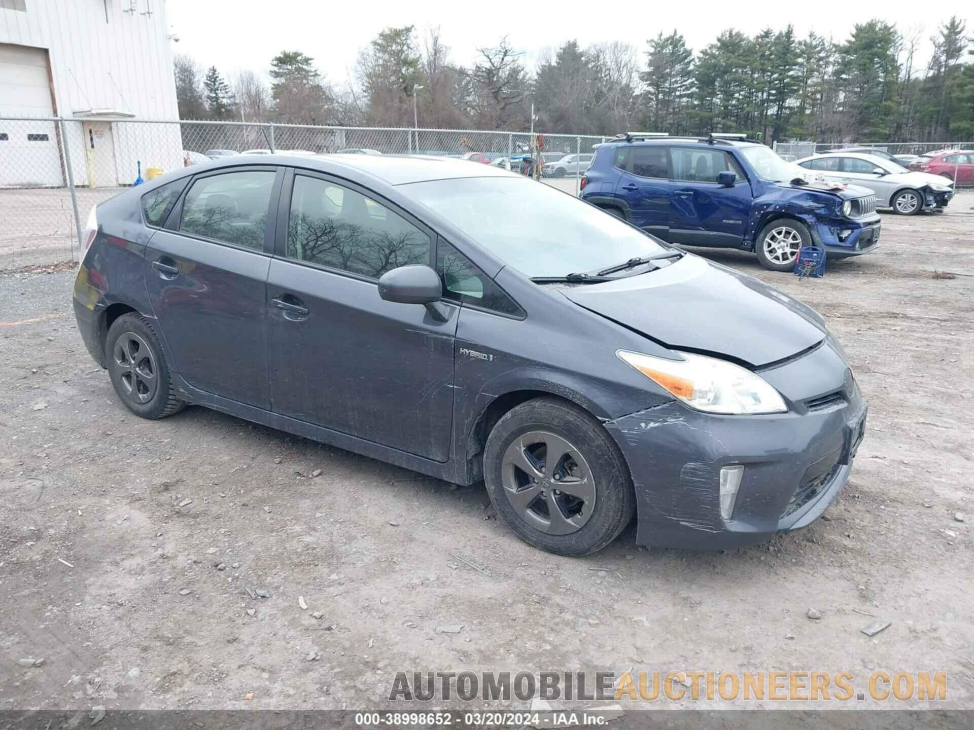 JTDKN3DU3F1900693 TOYOTA PRIUS 2015