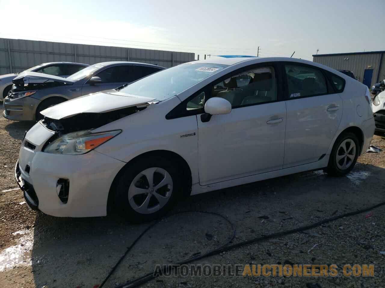 JTDKN3DU3F1915257 TOYOTA PRIUS 2015