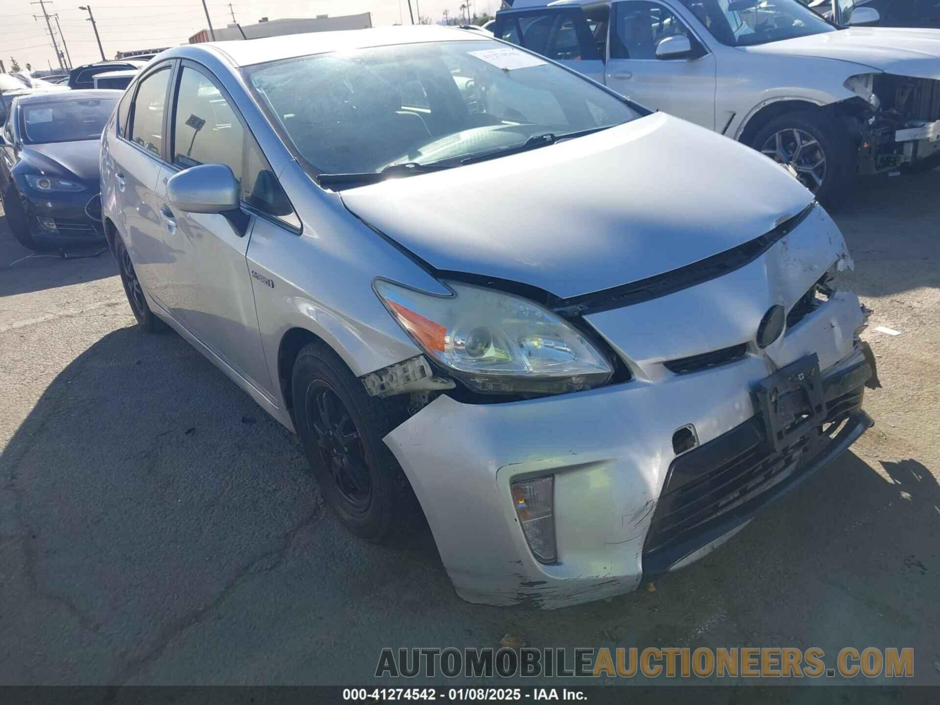 JTDKN3DU3F1922158 TOYOTA PRIUS 2015