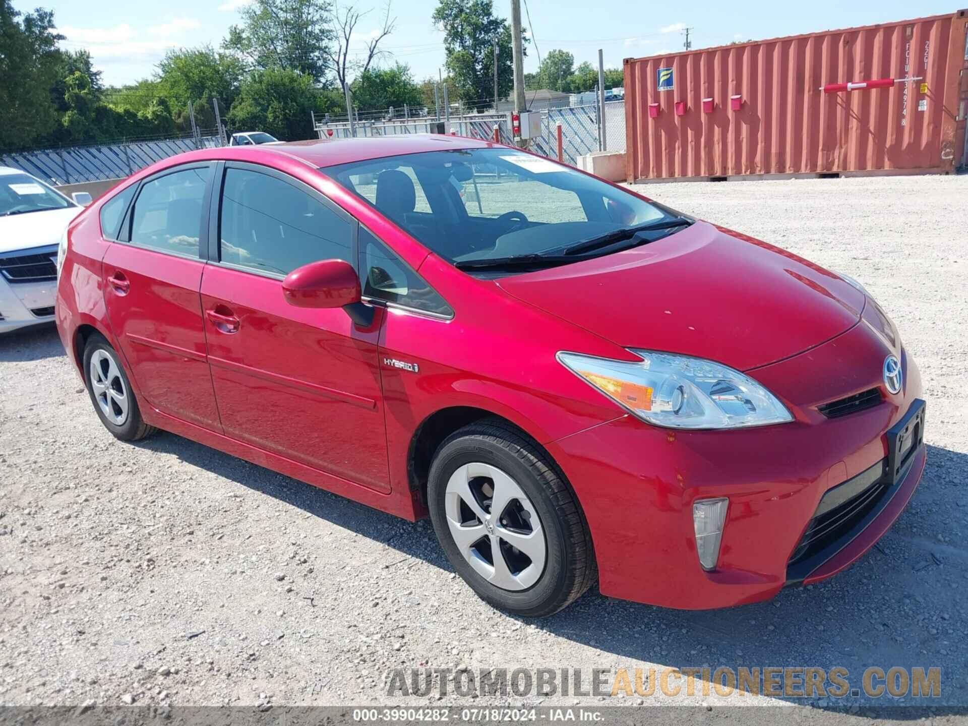 JTDKN3DU3F1922192 TOYOTA PRIUS 2015