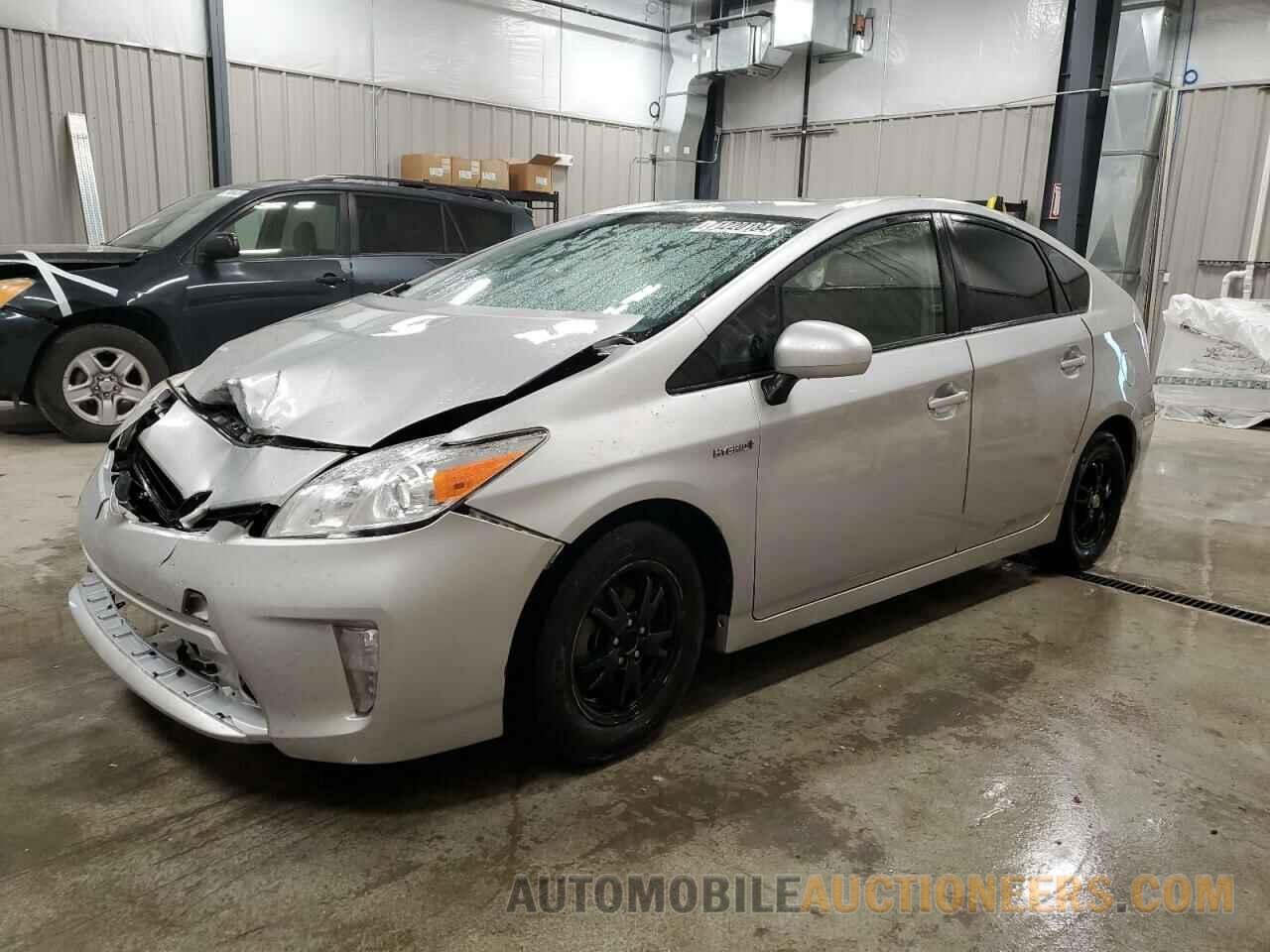 JTDKN3DU3F1924430 TOYOTA PRIUS 2015