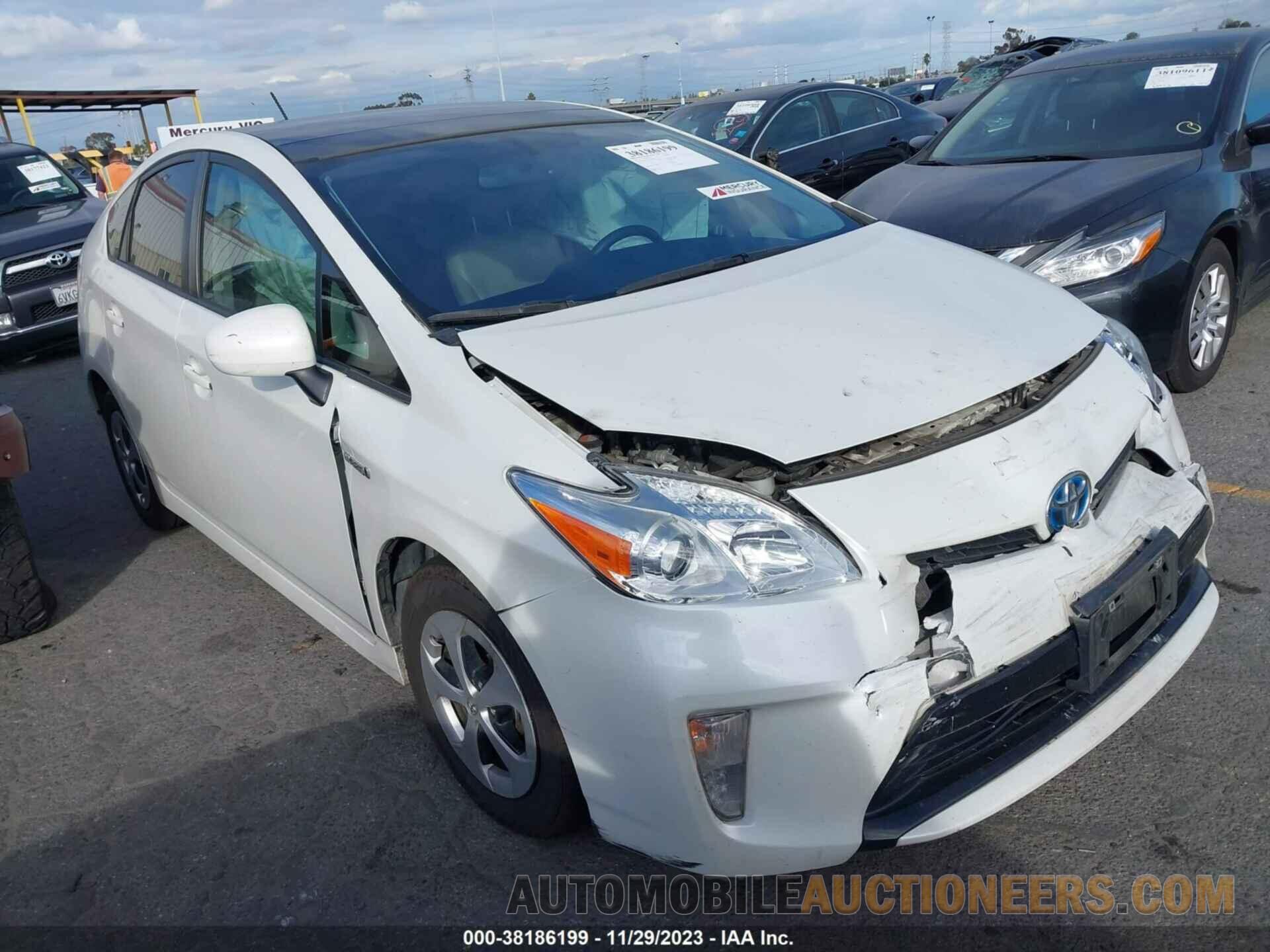 JTDKN3DU3F1951188 TOYOTA PRIUS 2015