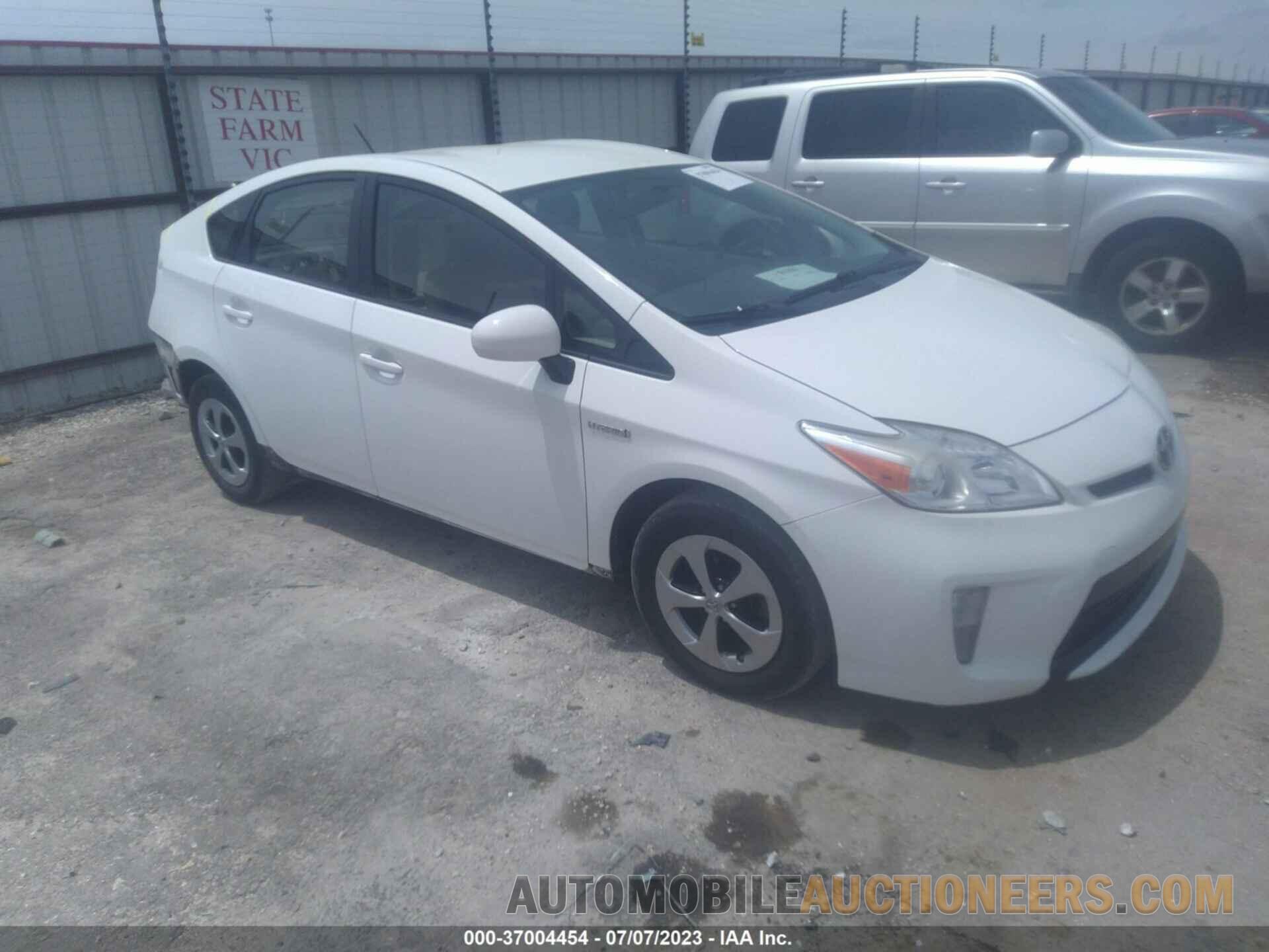 JTDKN3DU3F1957895 TOYOTA PRIUS 2015