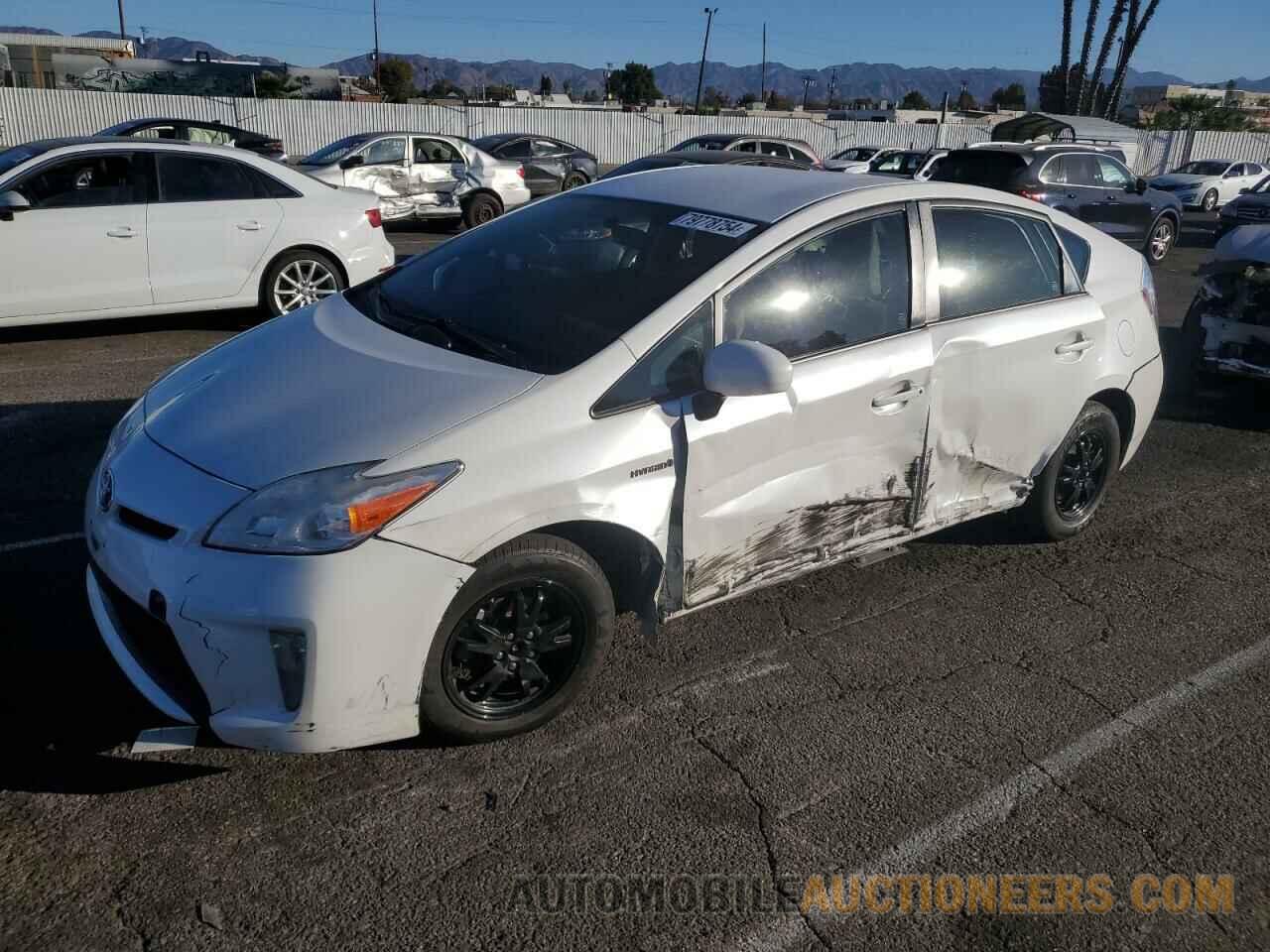 JTDKN3DU4D5669244 TOYOTA PRIUS 2013