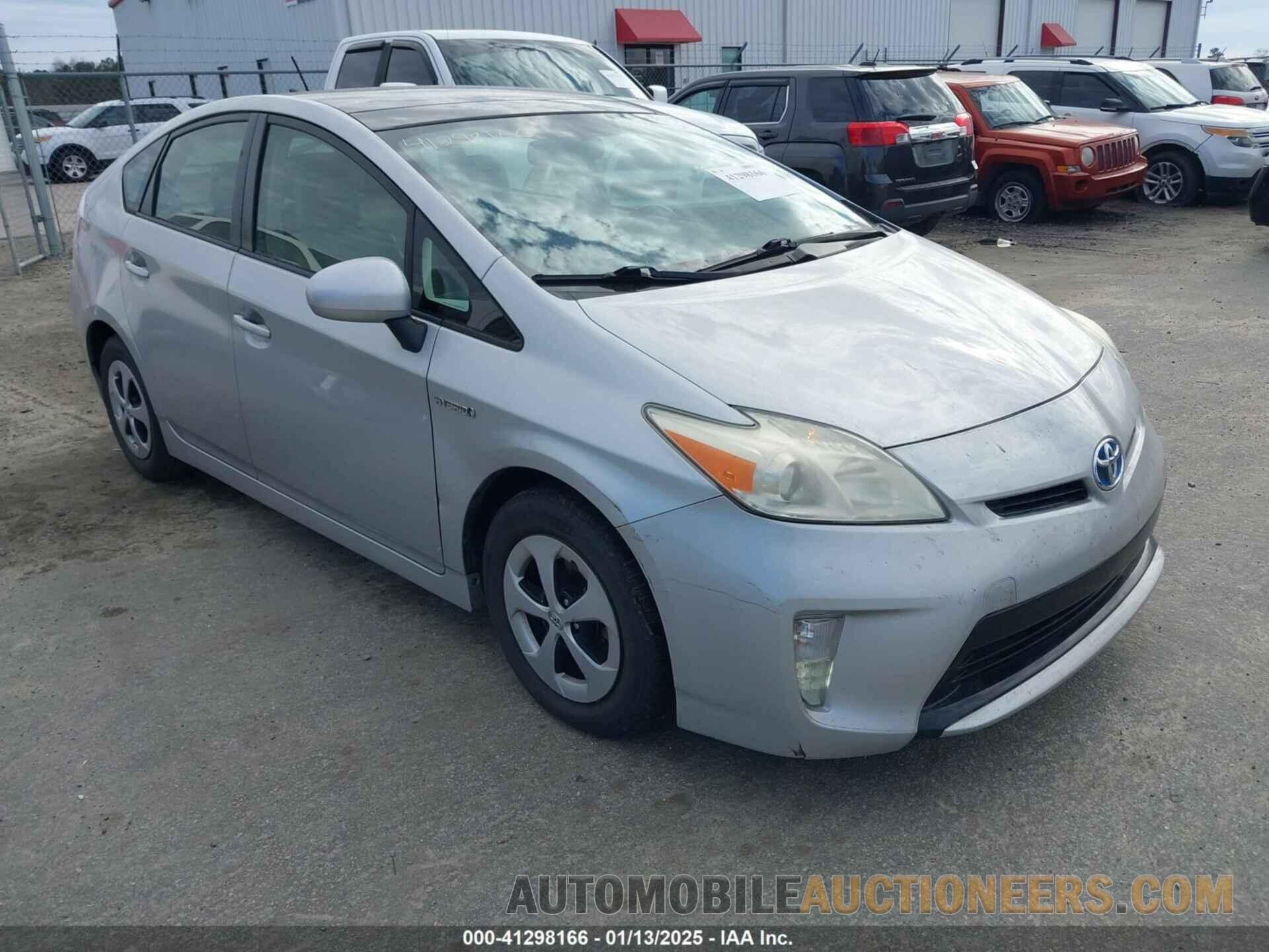 JTDKN3DU4E1762080 TOYOTA PRIUS 2014