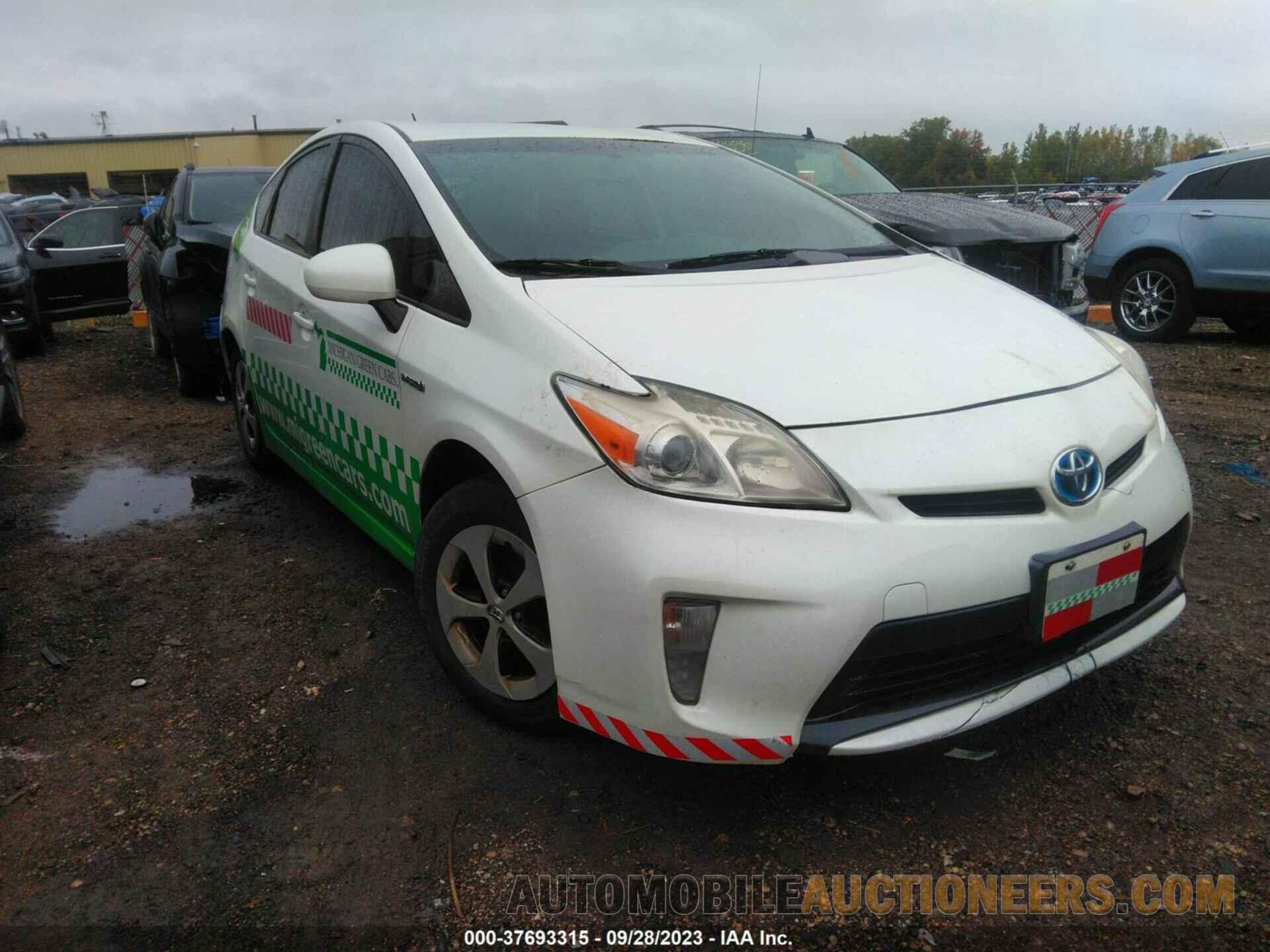 JTDKN3DU4F0395558 TOYOTA PRIUS 2015