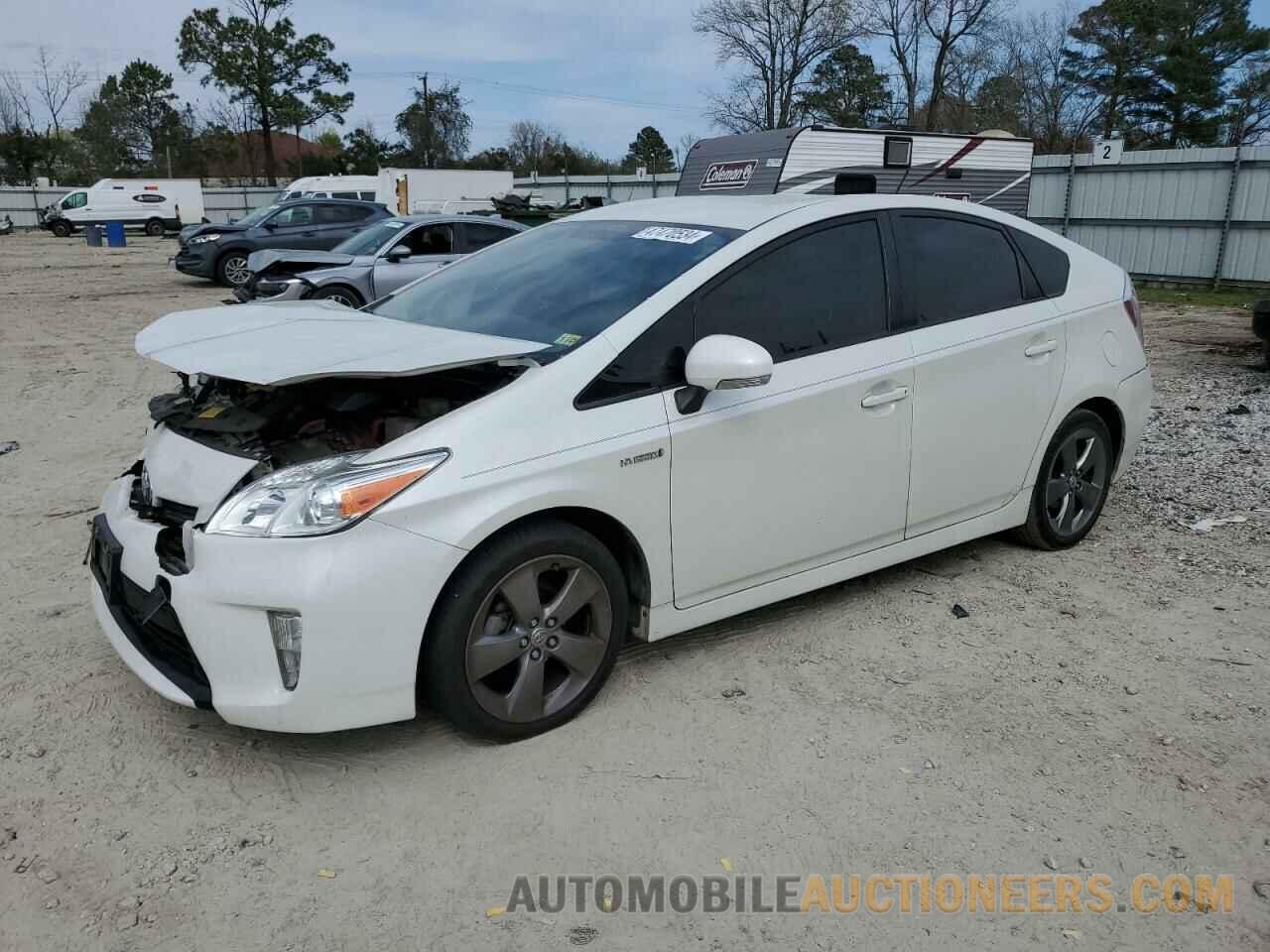 JTDKN3DU4F0395589 TOYOTA PRIUS 2015