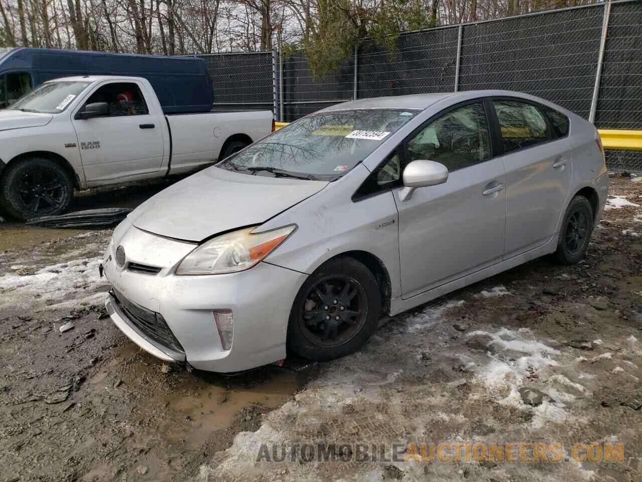 JTDKN3DU4F0405621 TOYOTA PRIUS 2015